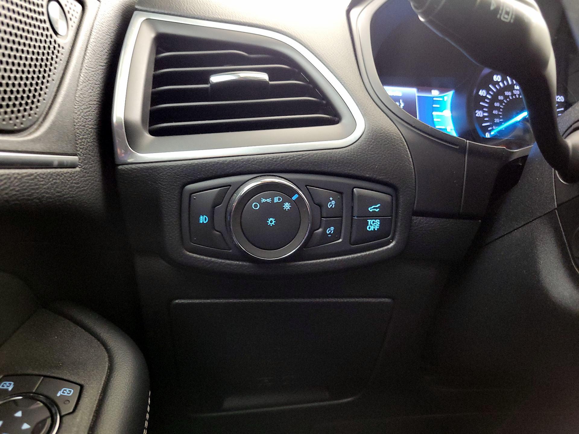 Thumbnail: 2022 Ford Edge - 13