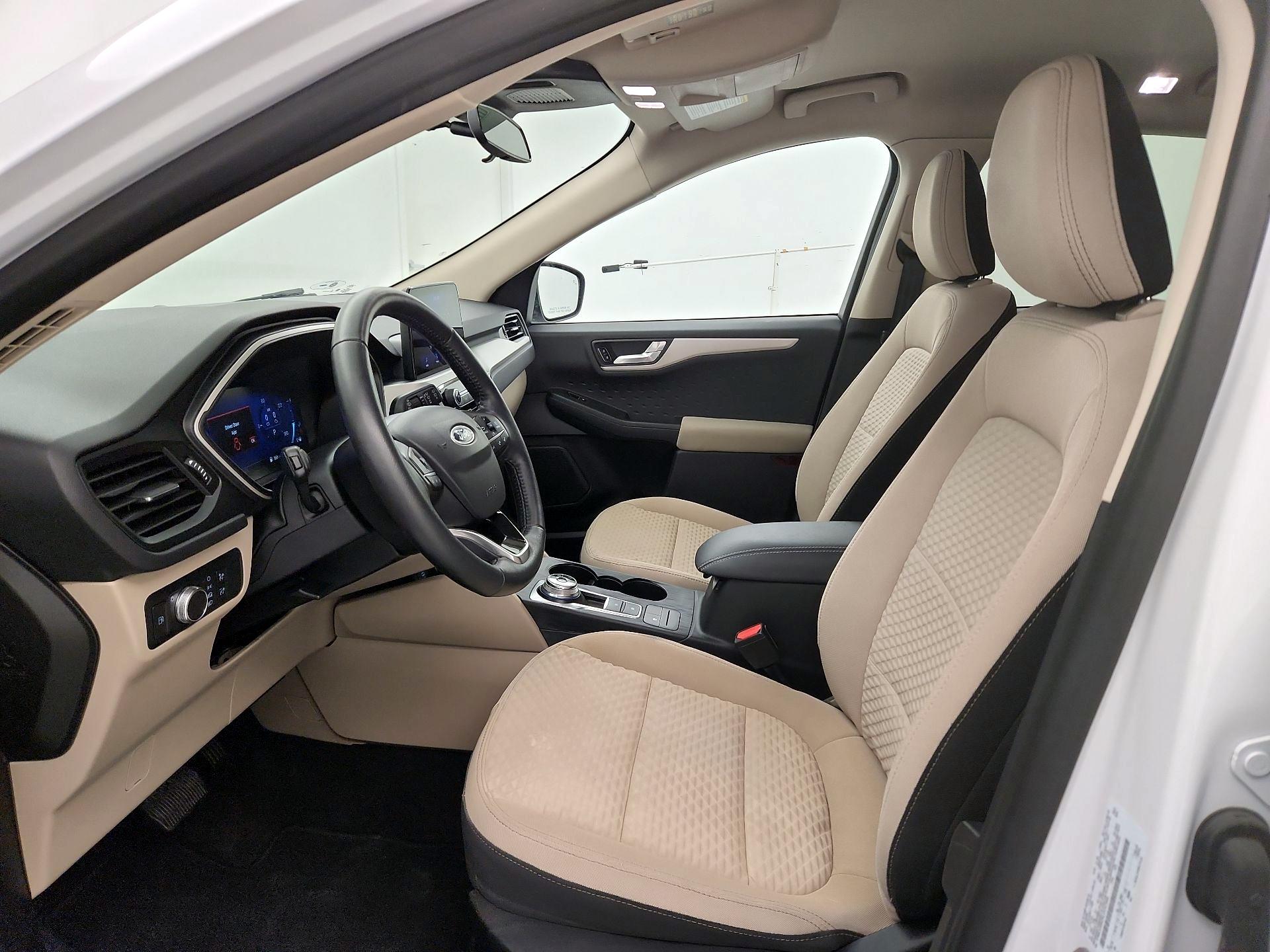 Thumbnail: 2020 Ford Escape - 11