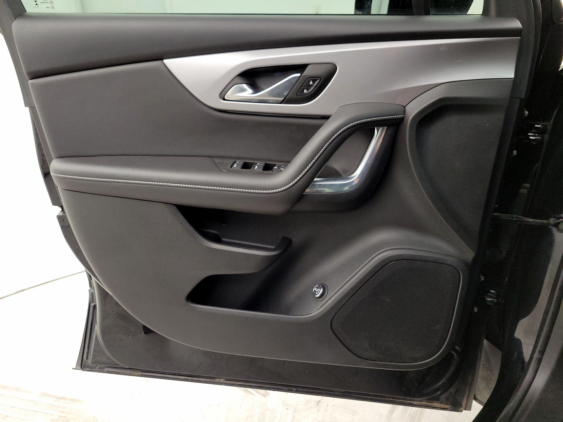 Thumbnail: 2023 Chevrolet Blazer - 12