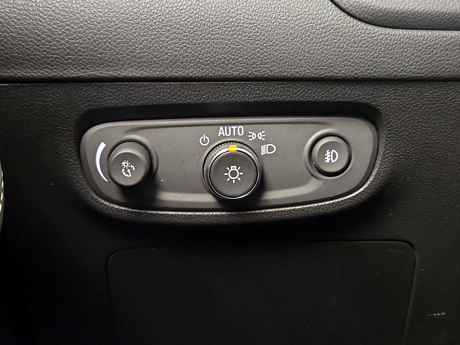 Thumbnail: 2023 Buick Encore GX - 13