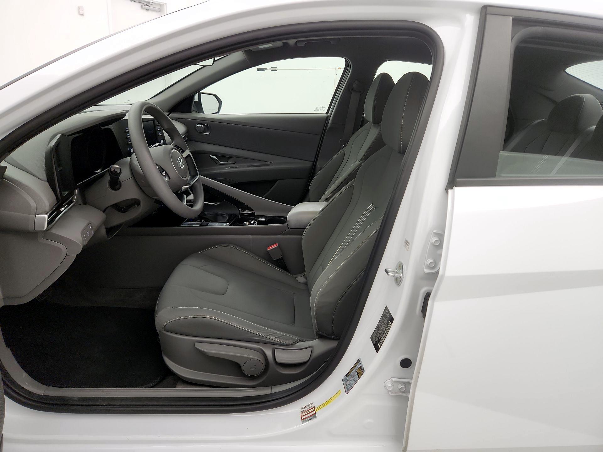 Thumbnail: 2023 Hyundai Elantra - 11