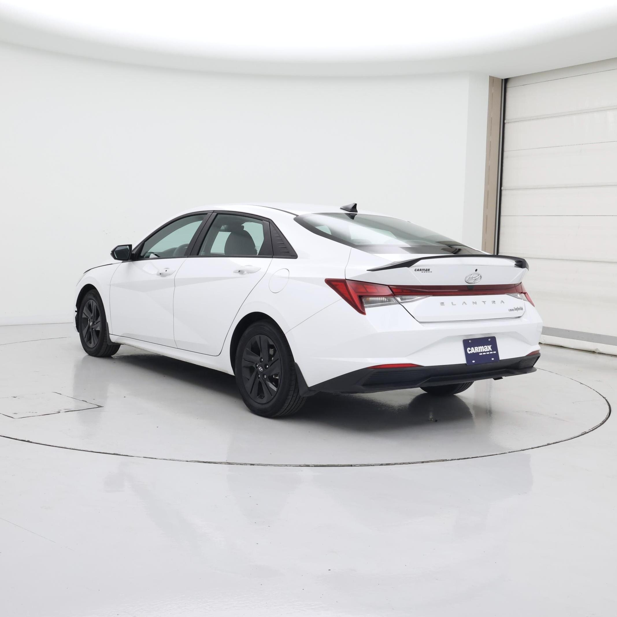 Thumbnail: 2023 Hyundai Elantra - 2