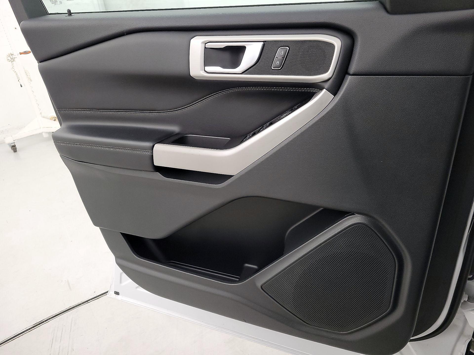 Thumbnail: 2022 Ford Explorer - 12