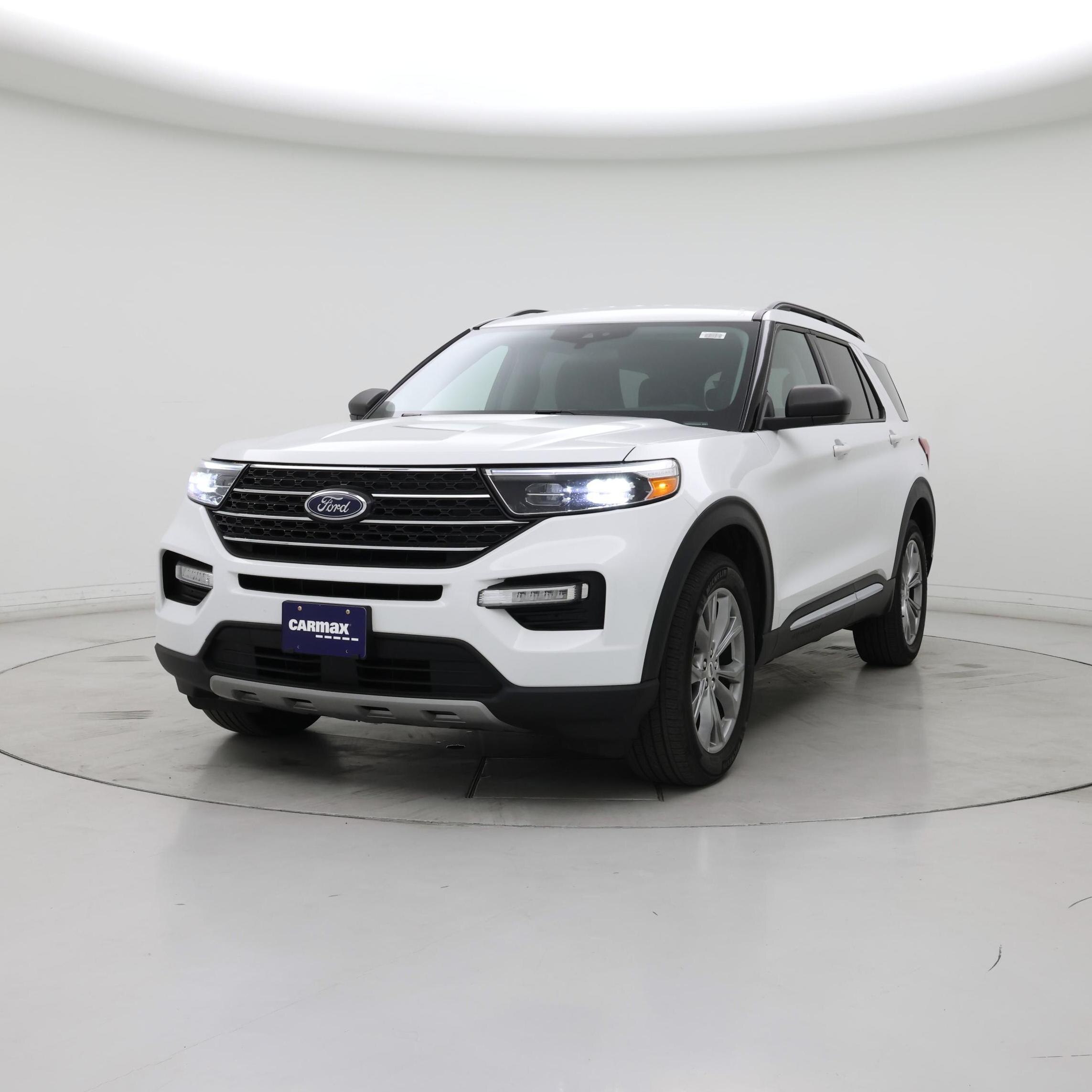 Thumbnail: 2022 Ford Explorer - 4