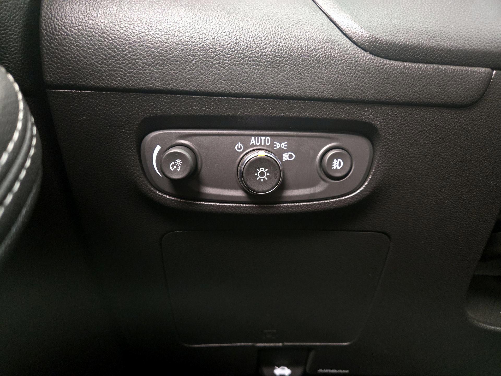 Thumbnail: 2023 Buick Encore GX - 13