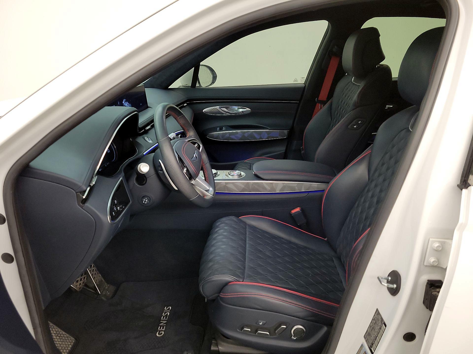 Thumbnail: 2022 Genesis GV70 - 11