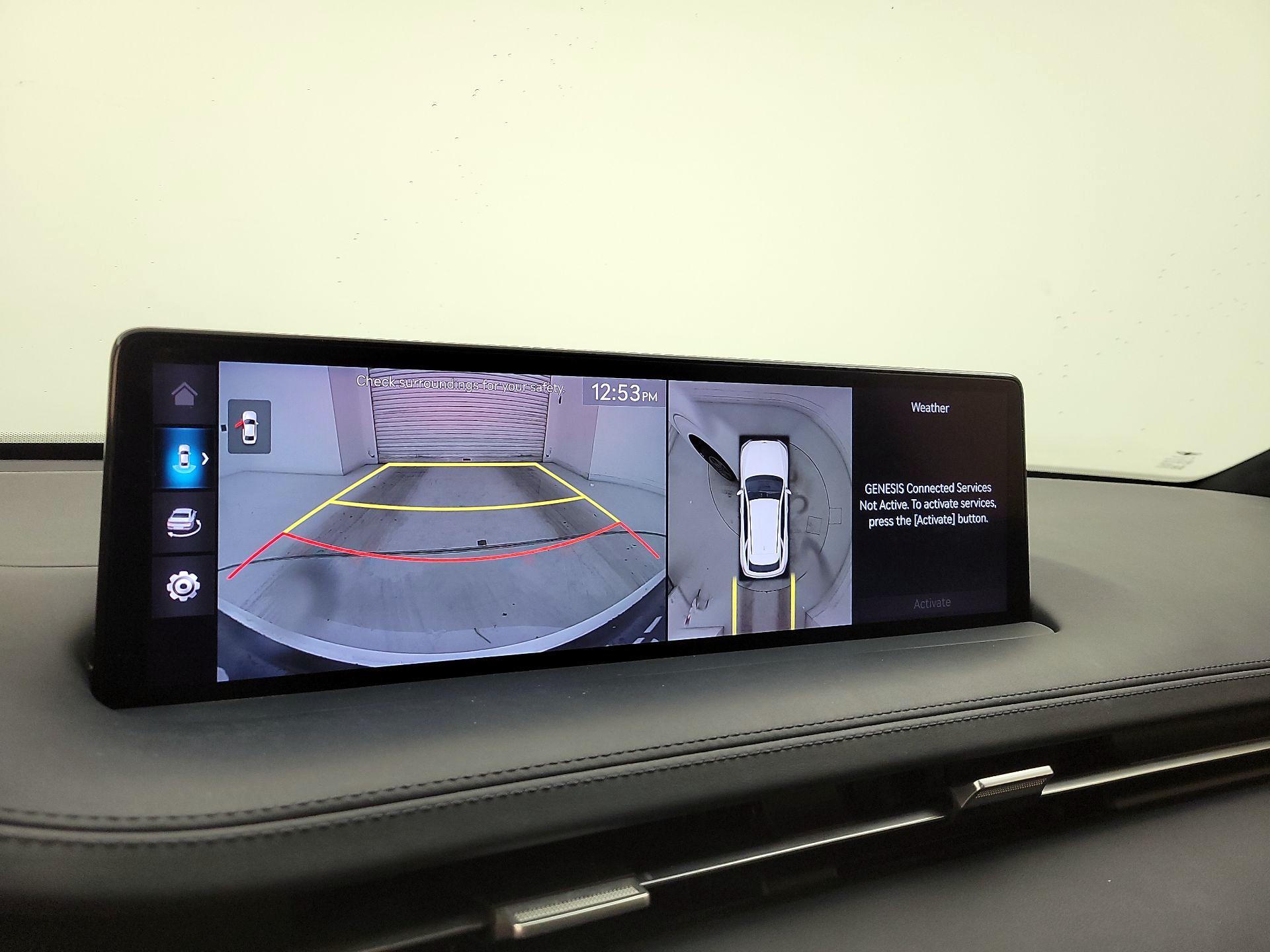 Thumbnail: 2022 Genesis GV70 - 14