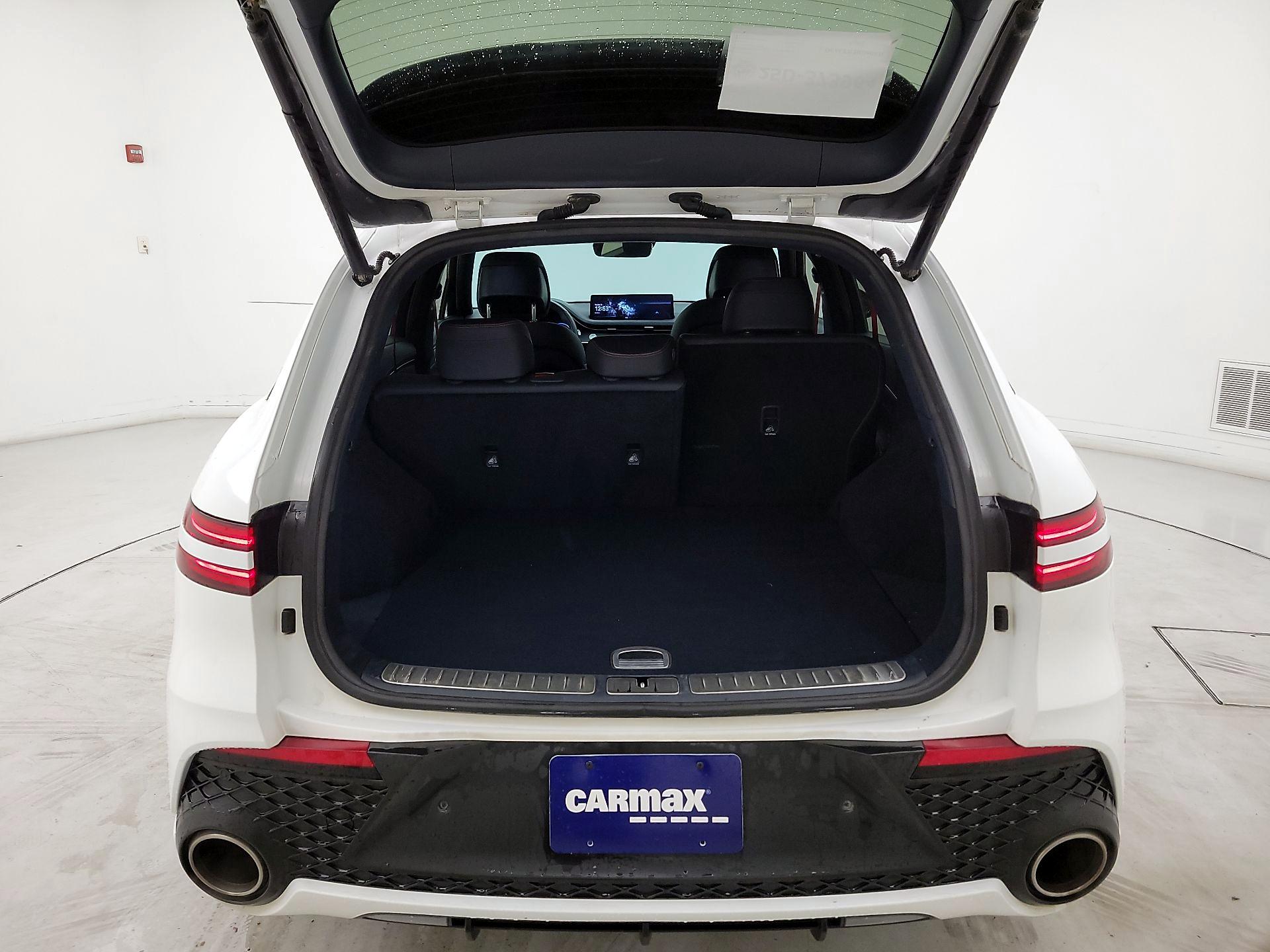 Thumbnail: 2022 Genesis GV70 - 20