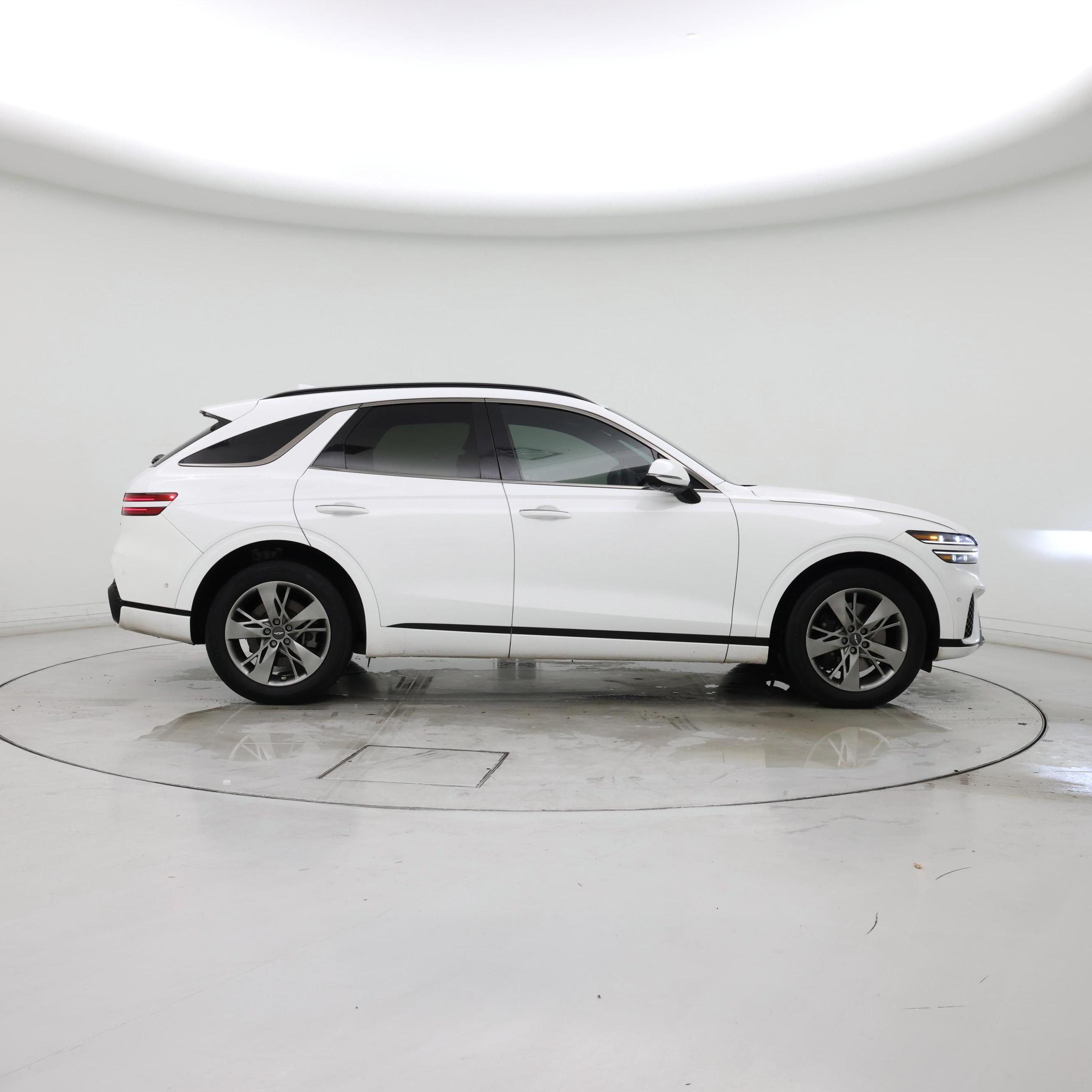 Thumbnail: 2022 Genesis GV70 - 7