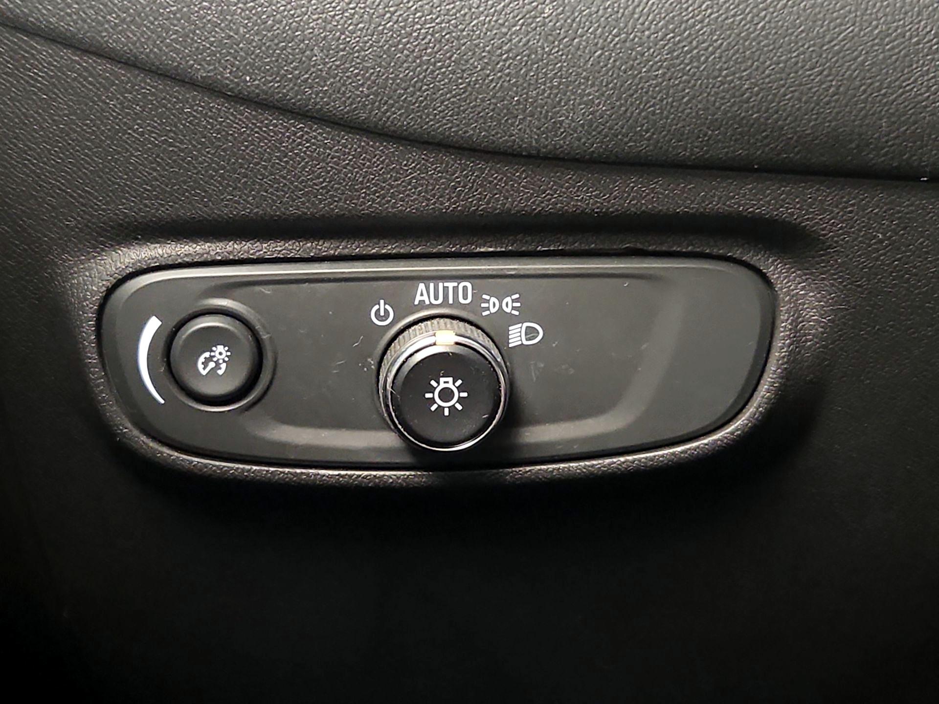 Thumbnail: 2023 Chevrolet Equinox - 13