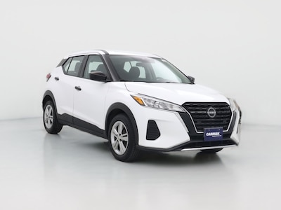 White 2022 Nissan Kicks S