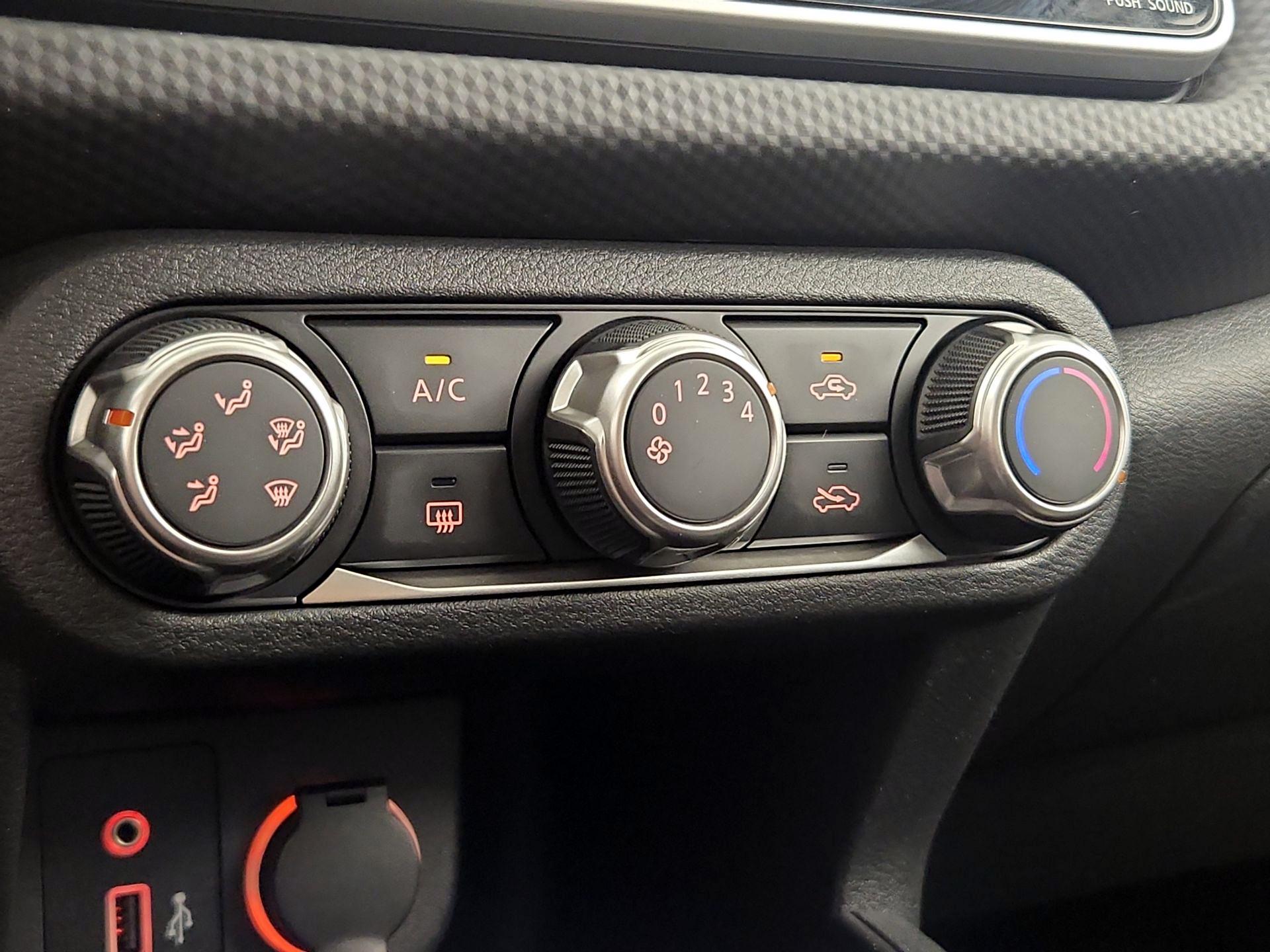 Thumbnail: 2022 Nissan Kicks - 16