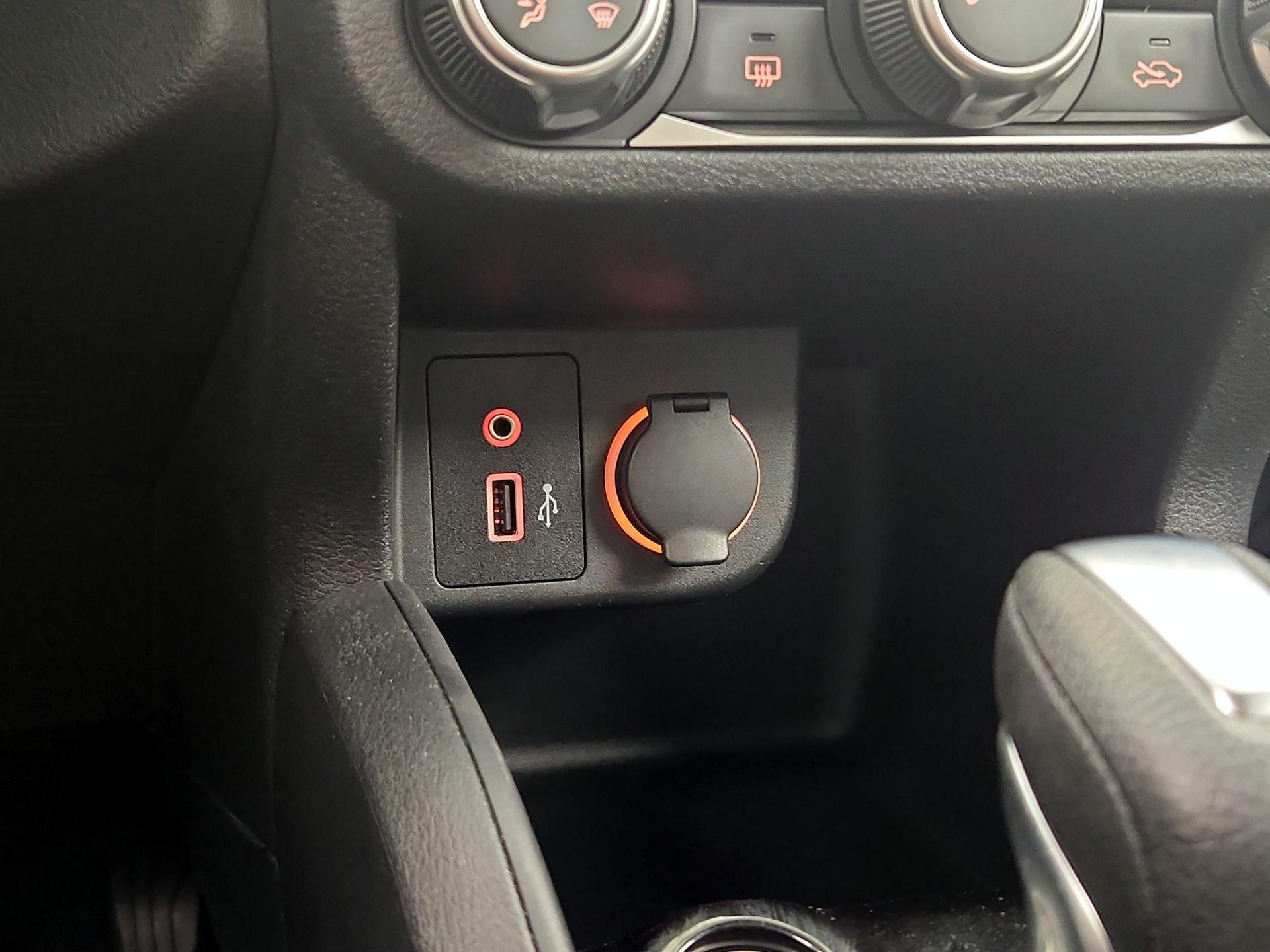 Thumbnail: 2022 Nissan Kicks - 18