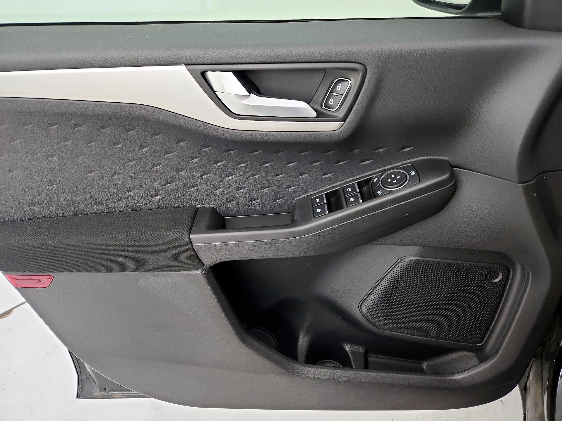 Thumbnail: 2020 Ford Escape - 12