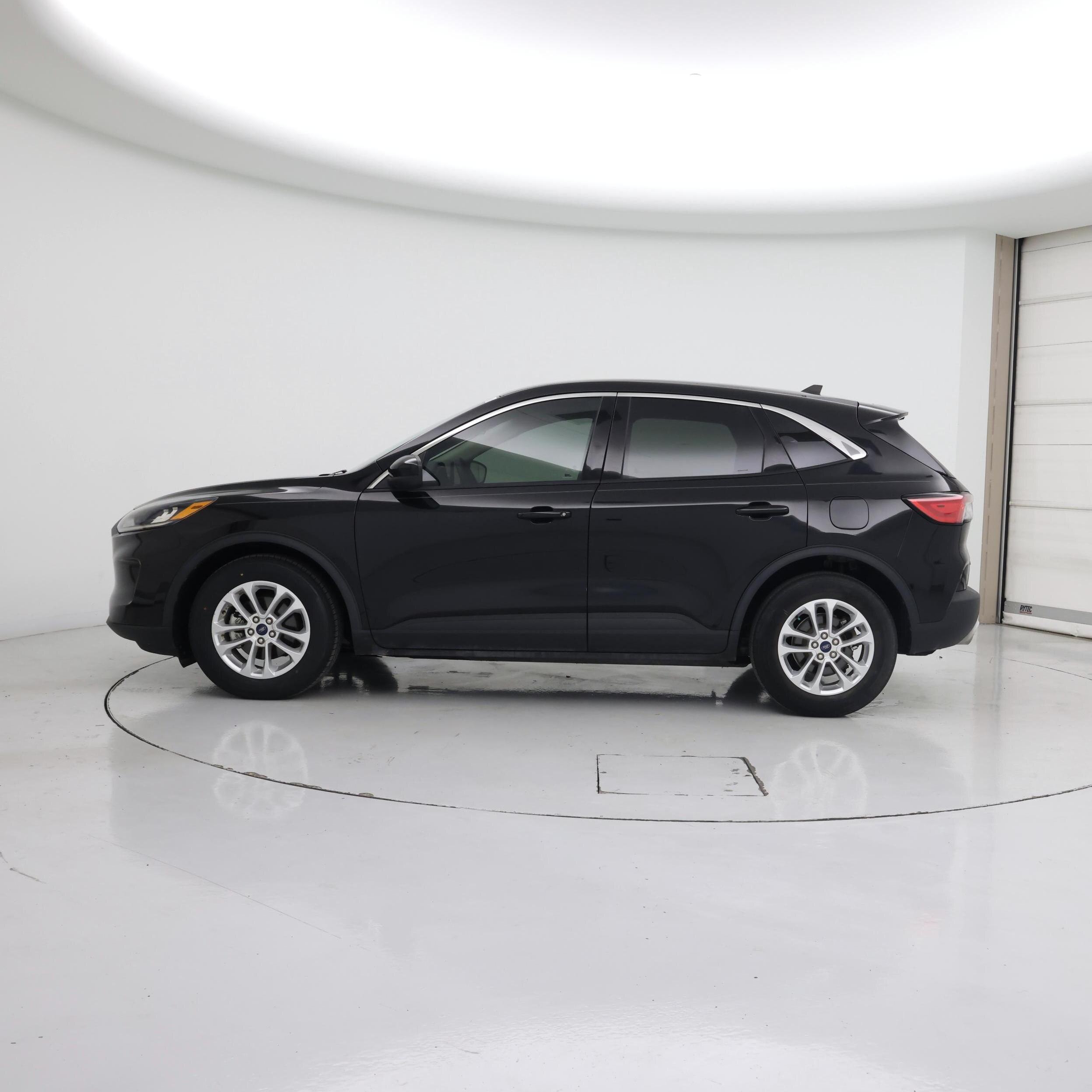 Thumbnail: 2020 Ford Escape - 3