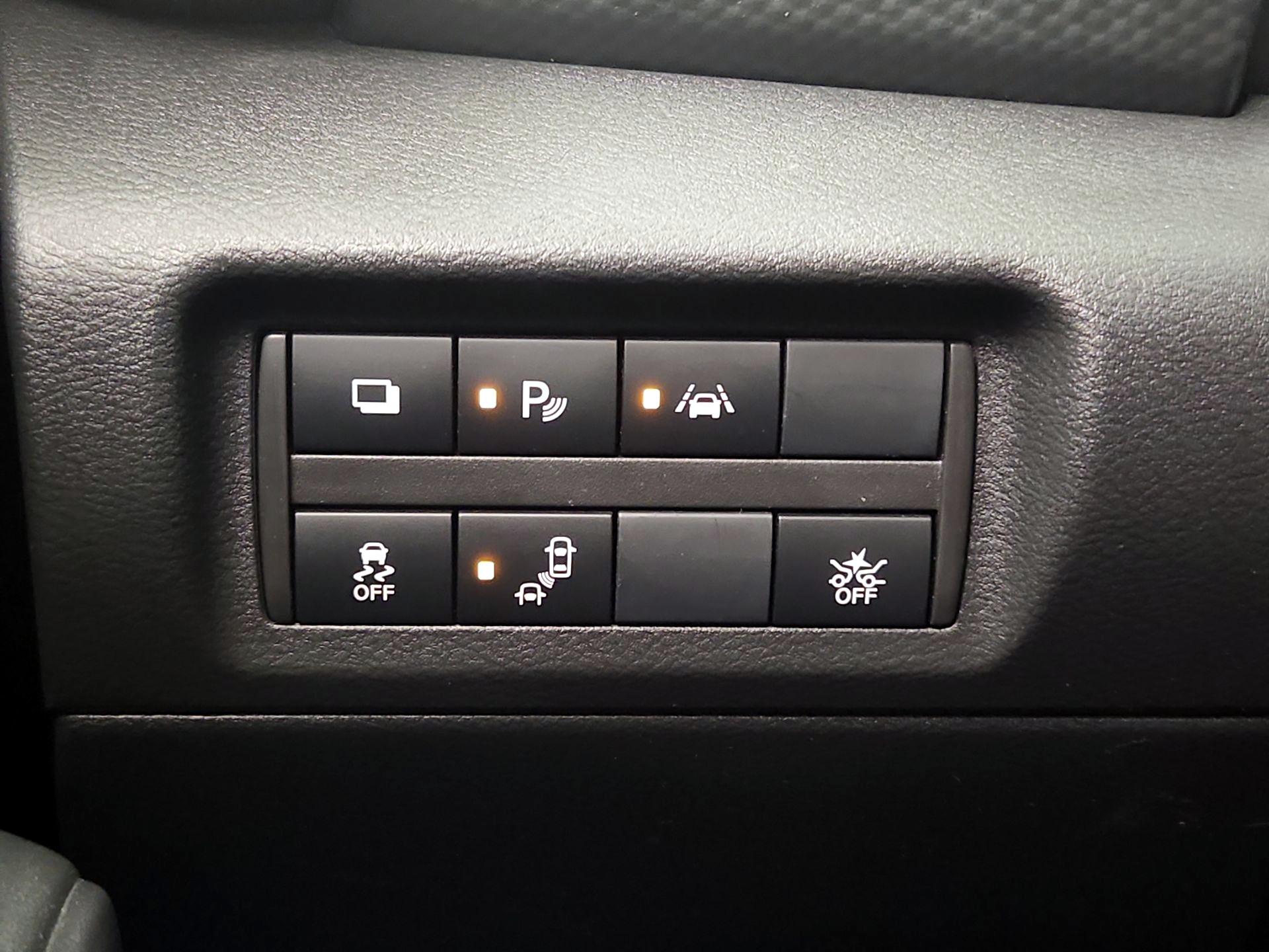 Thumbnail: 2022 Nissan Kicks - 13