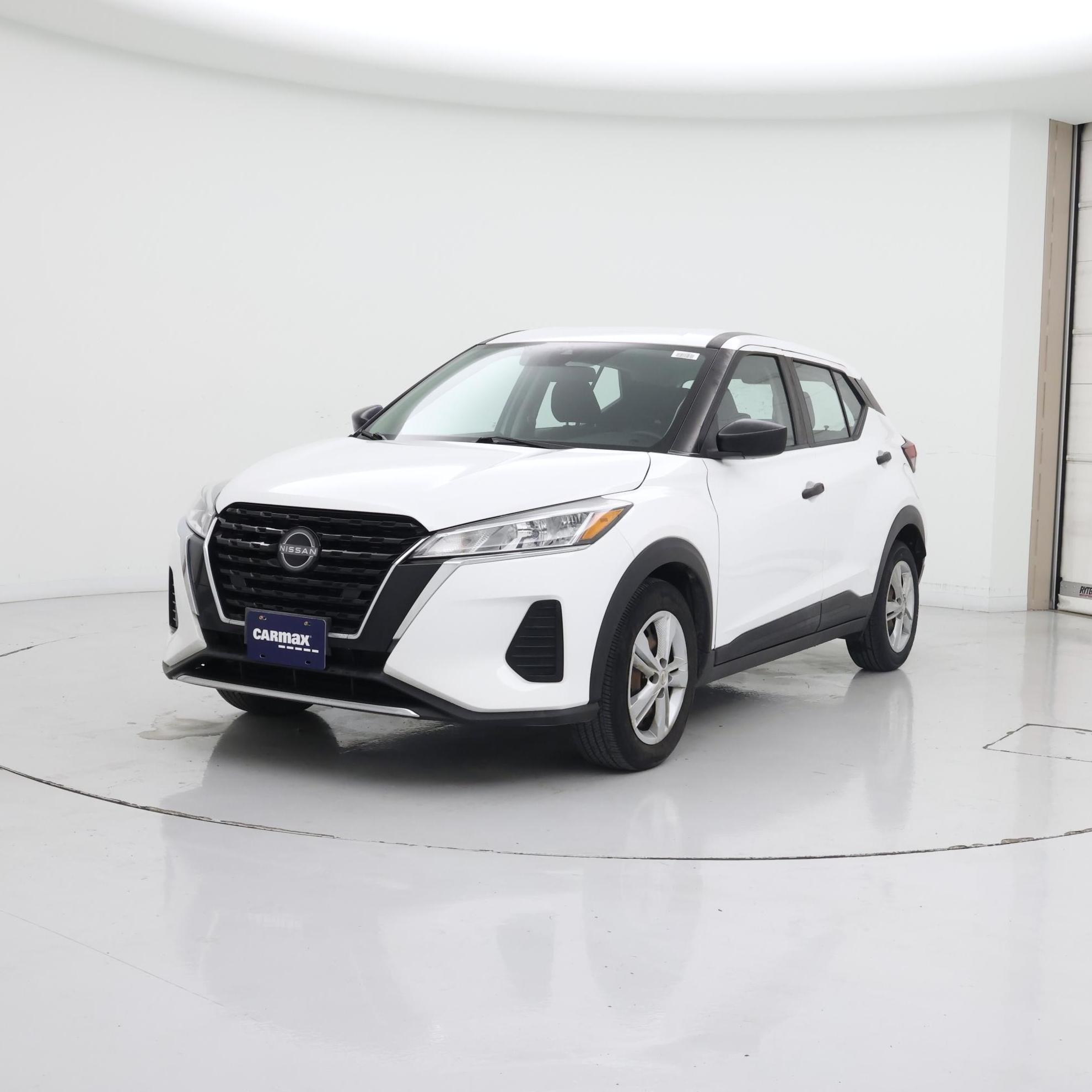 Thumbnail: 2022 Nissan Kicks - 4