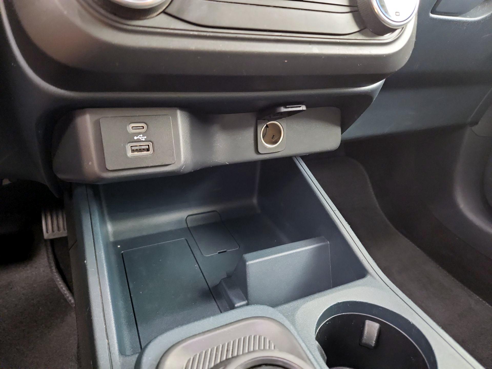 Thumbnail: 2022 Ford Maverick - 18