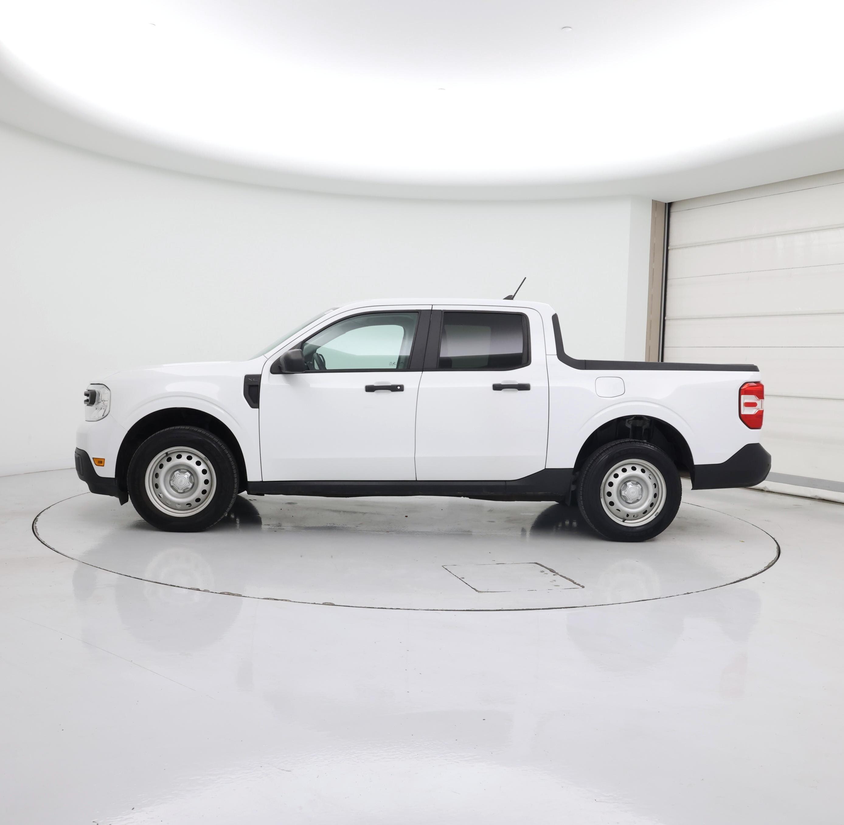 Thumbnail: 2022 Ford Maverick - 3