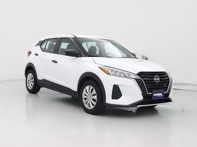 White 2023 Nissan Kicks S