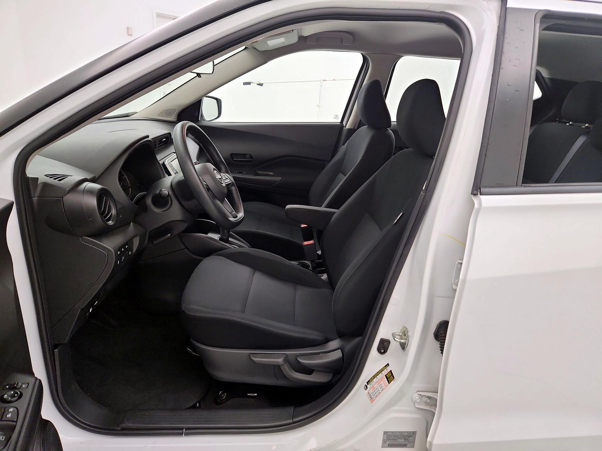 Thumbnail: 2023 Nissan Kicks - 11