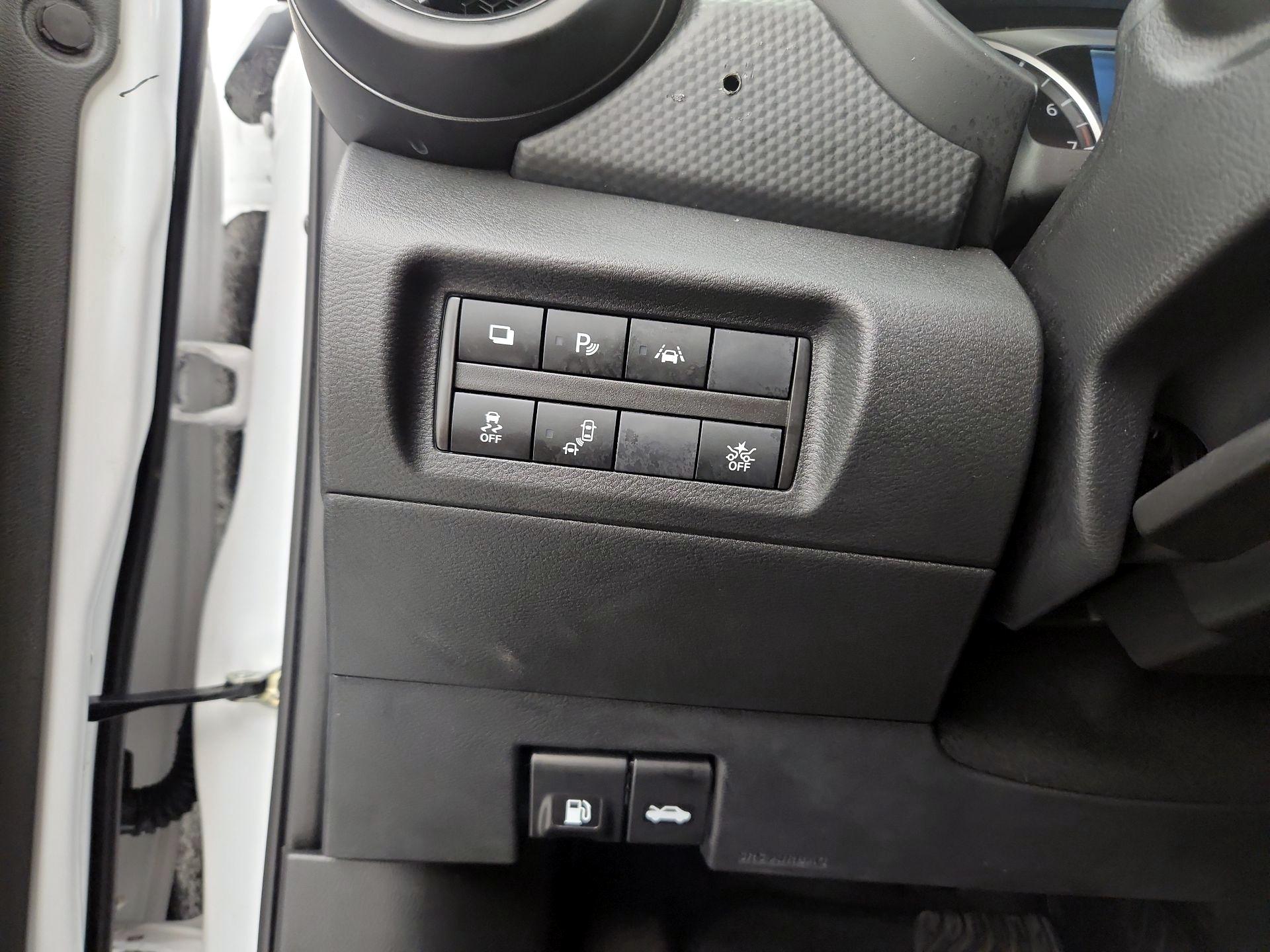 Thumbnail: 2023 Nissan Kicks - 13