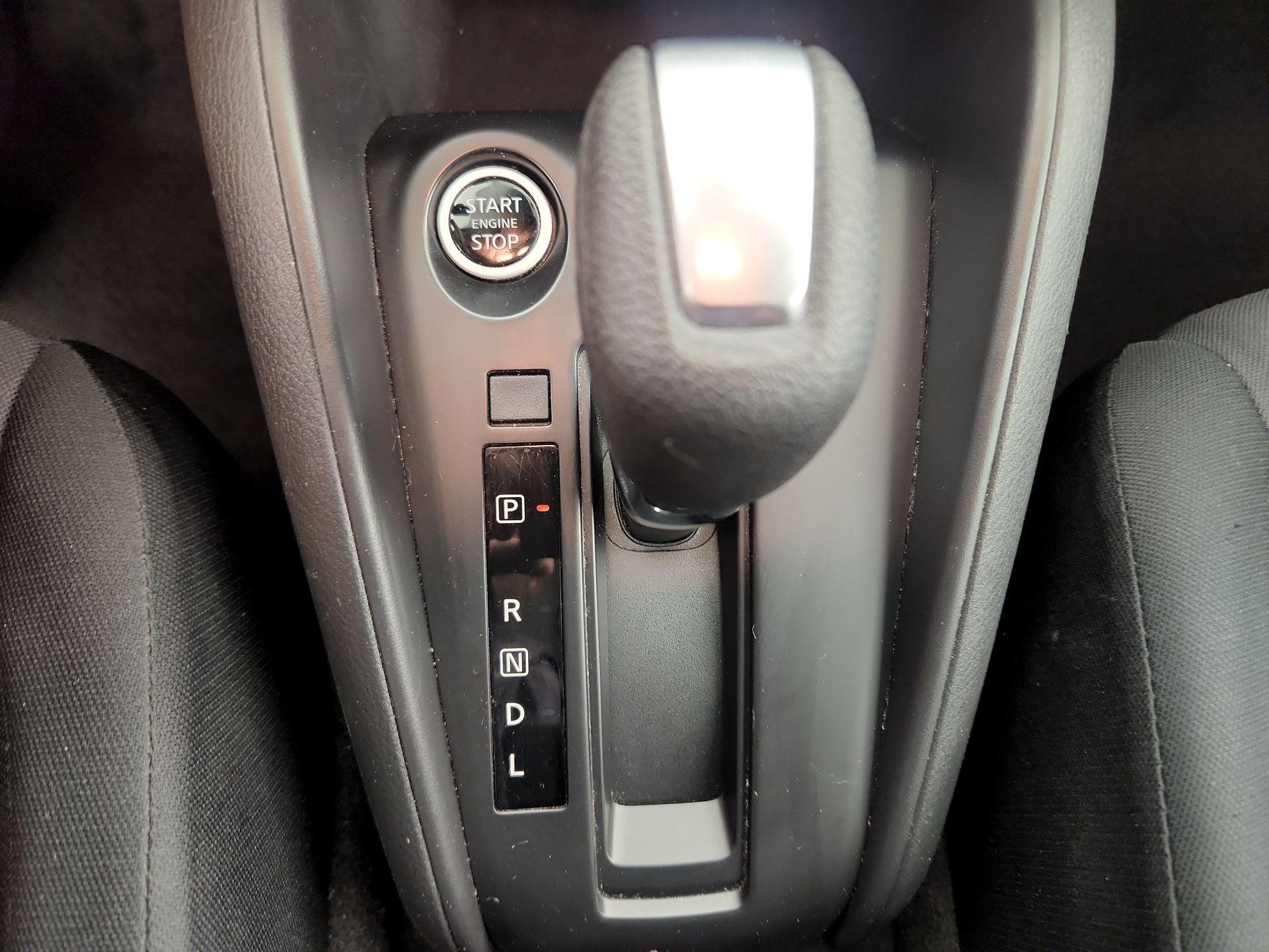 Thumbnail: 2023 Nissan Kicks - 17