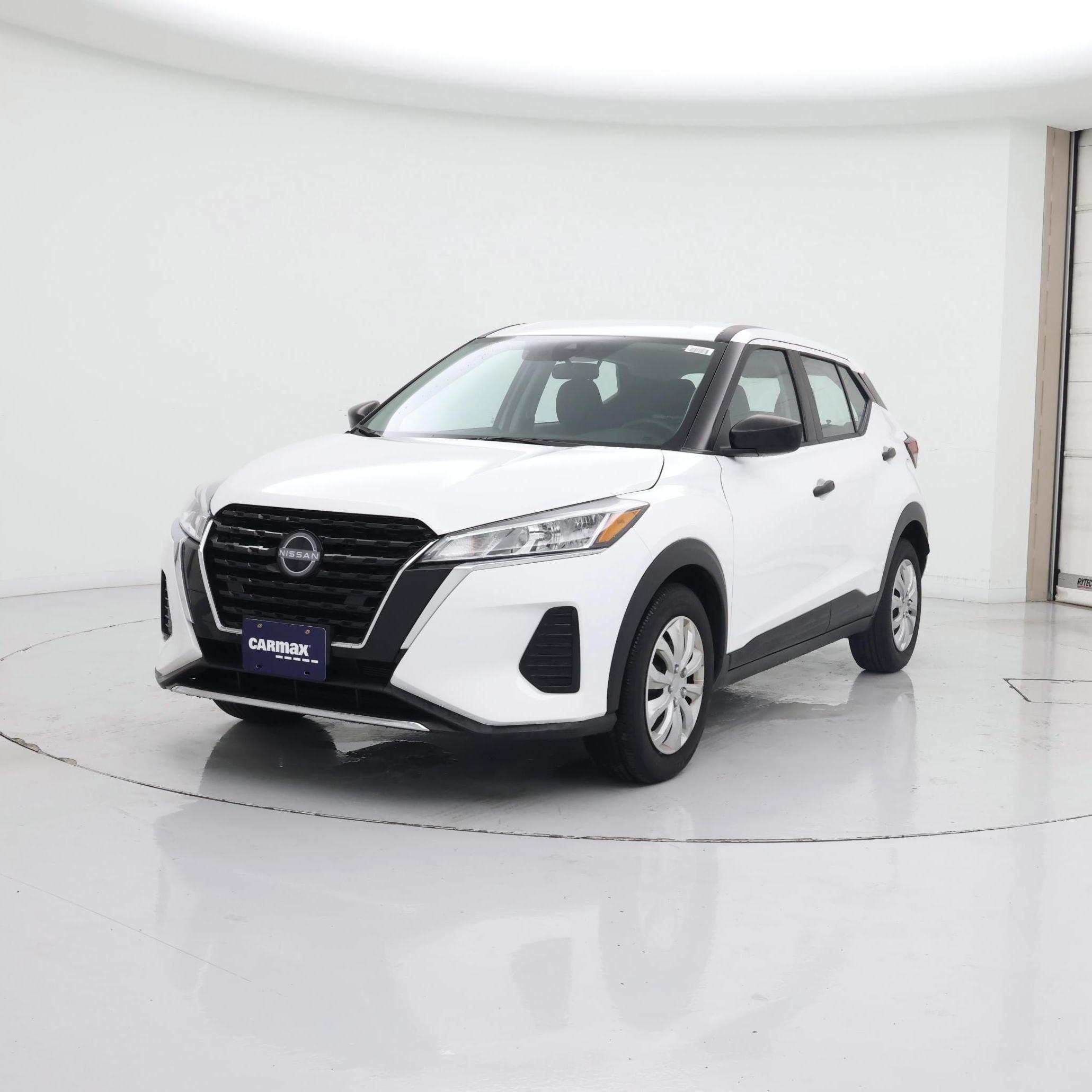 Thumbnail: 2023 Nissan Kicks - 4