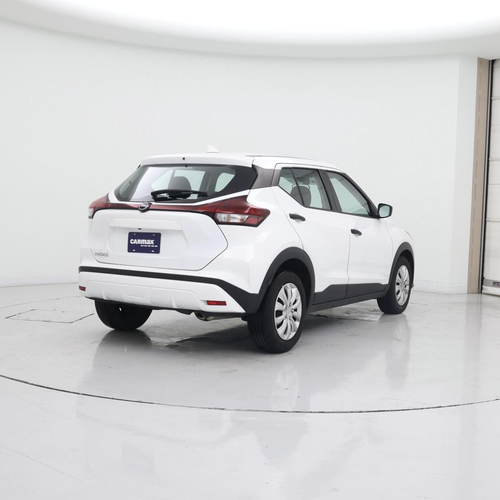 Thumbnail: 2023 Nissan Kicks - 8