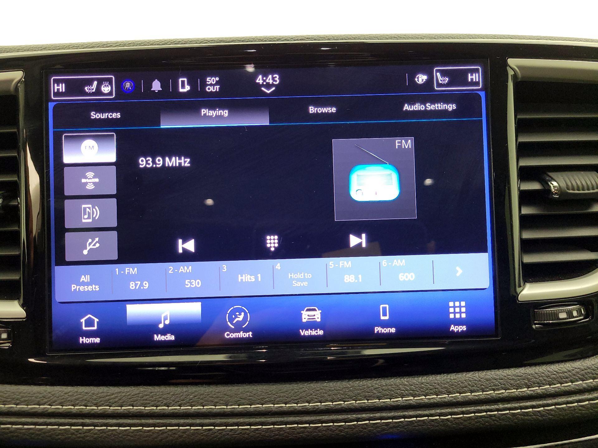 Thumbnail: 2023 Chrysler Pacifica - 15