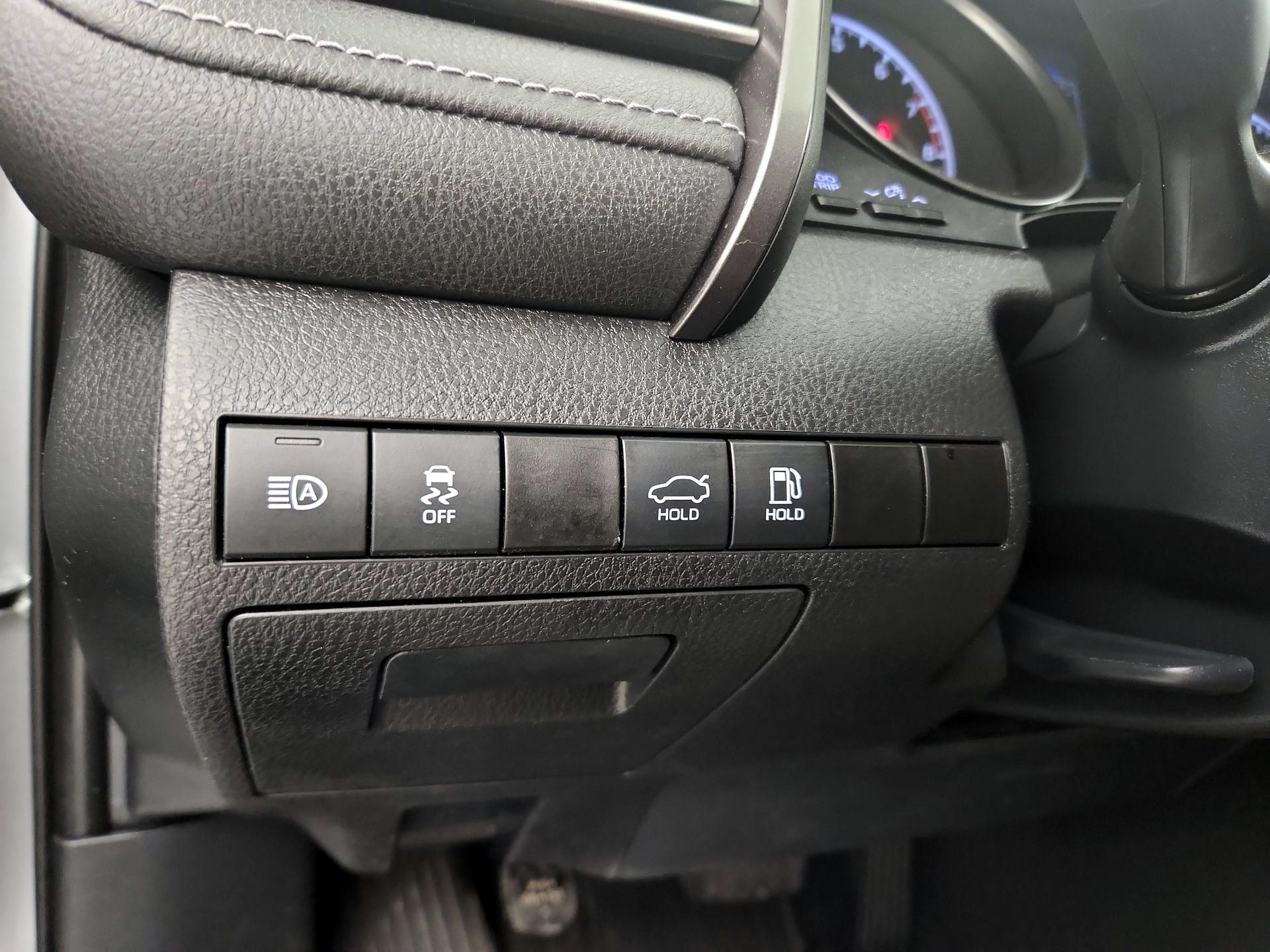 Thumbnail: 2023 Toyota Camry - 13