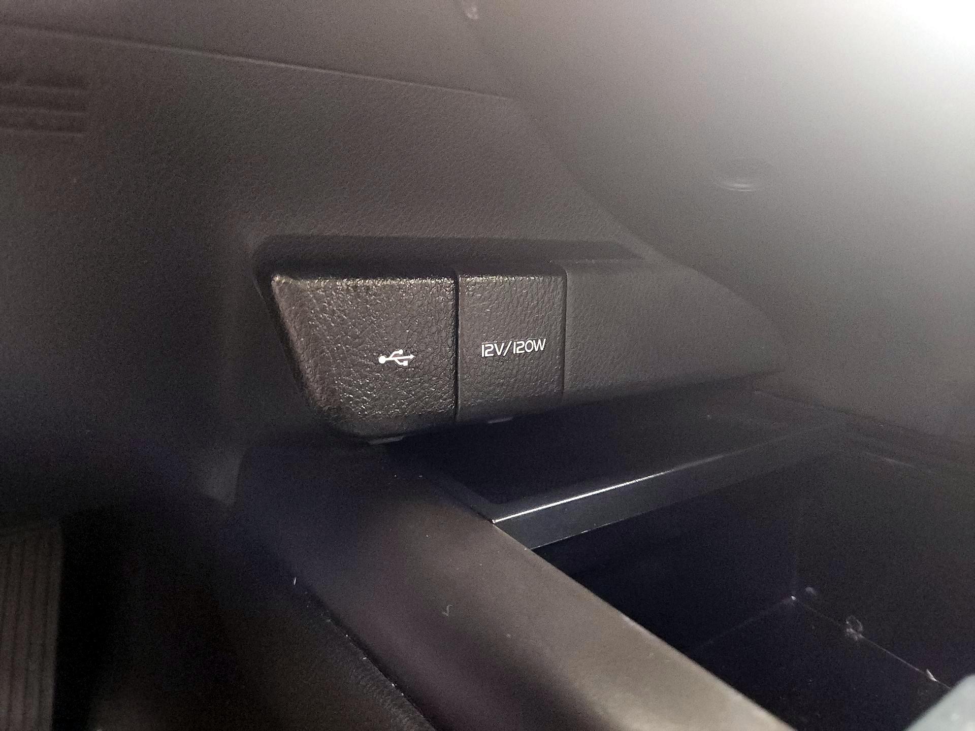 Thumbnail: 2023 Toyota Camry - 18