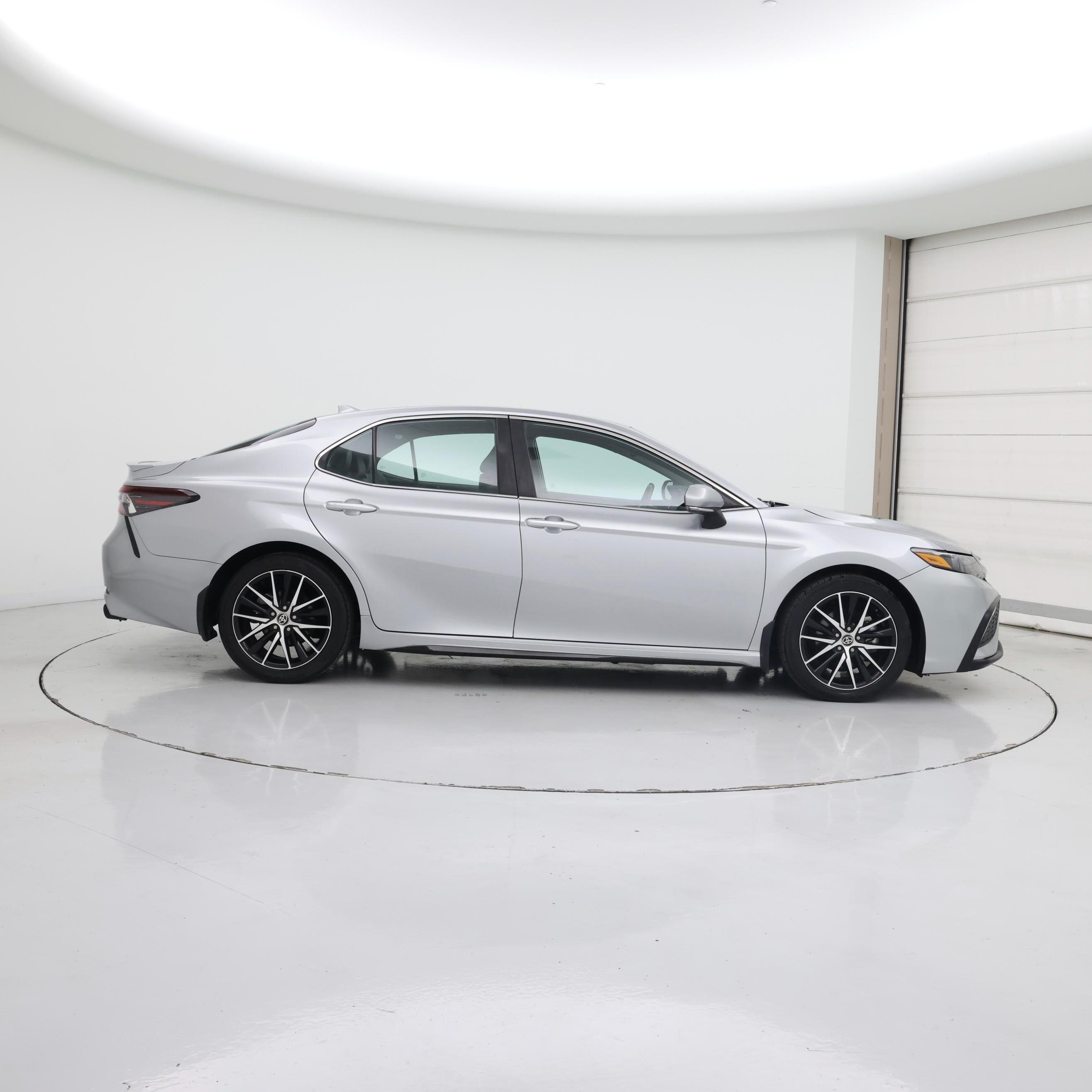 Thumbnail: 2023 Toyota Camry - 7