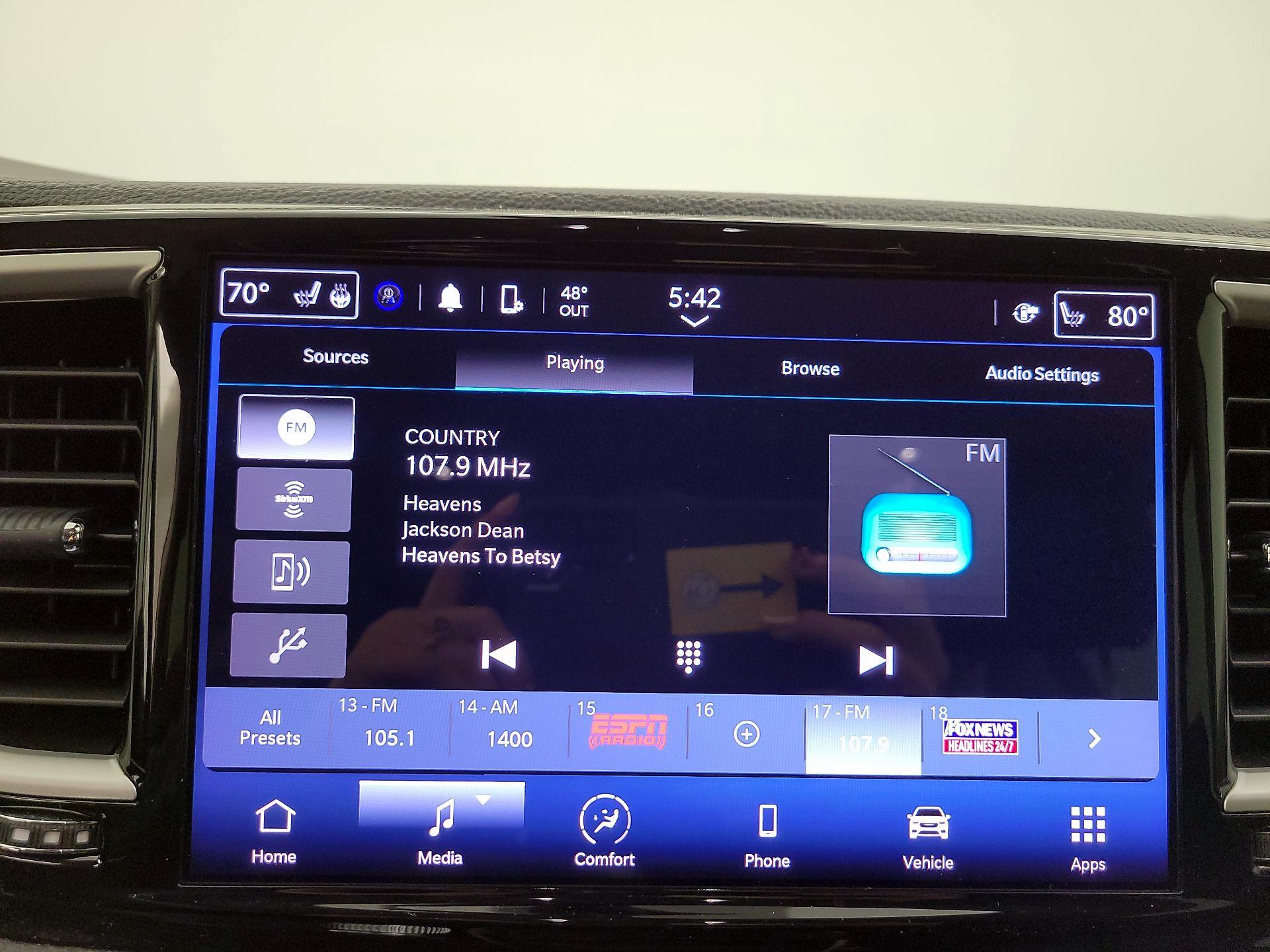 Thumbnail: 2023 Chrysler Pacifica - 15