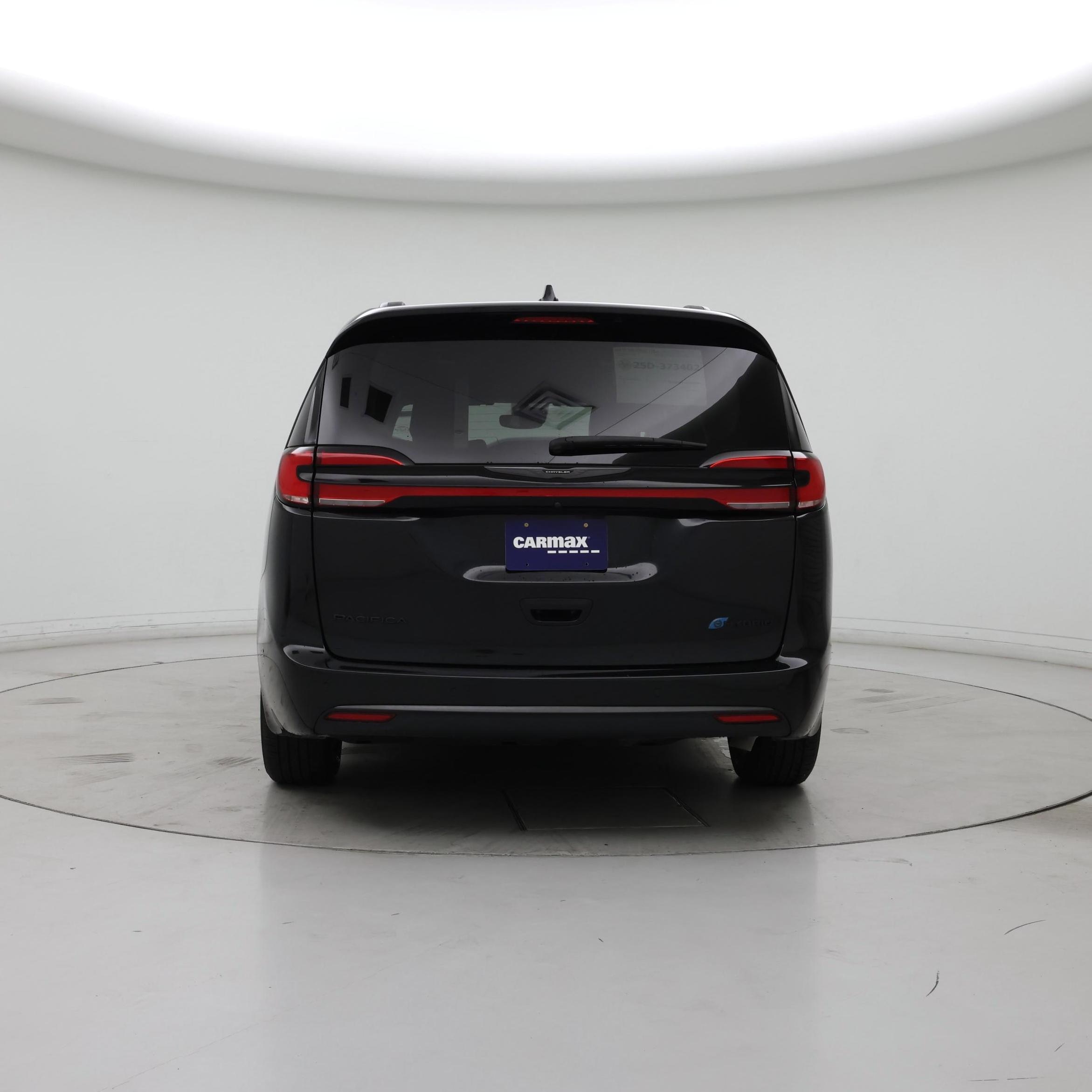 Thumbnail: 2023 Chrysler Pacifica - 6