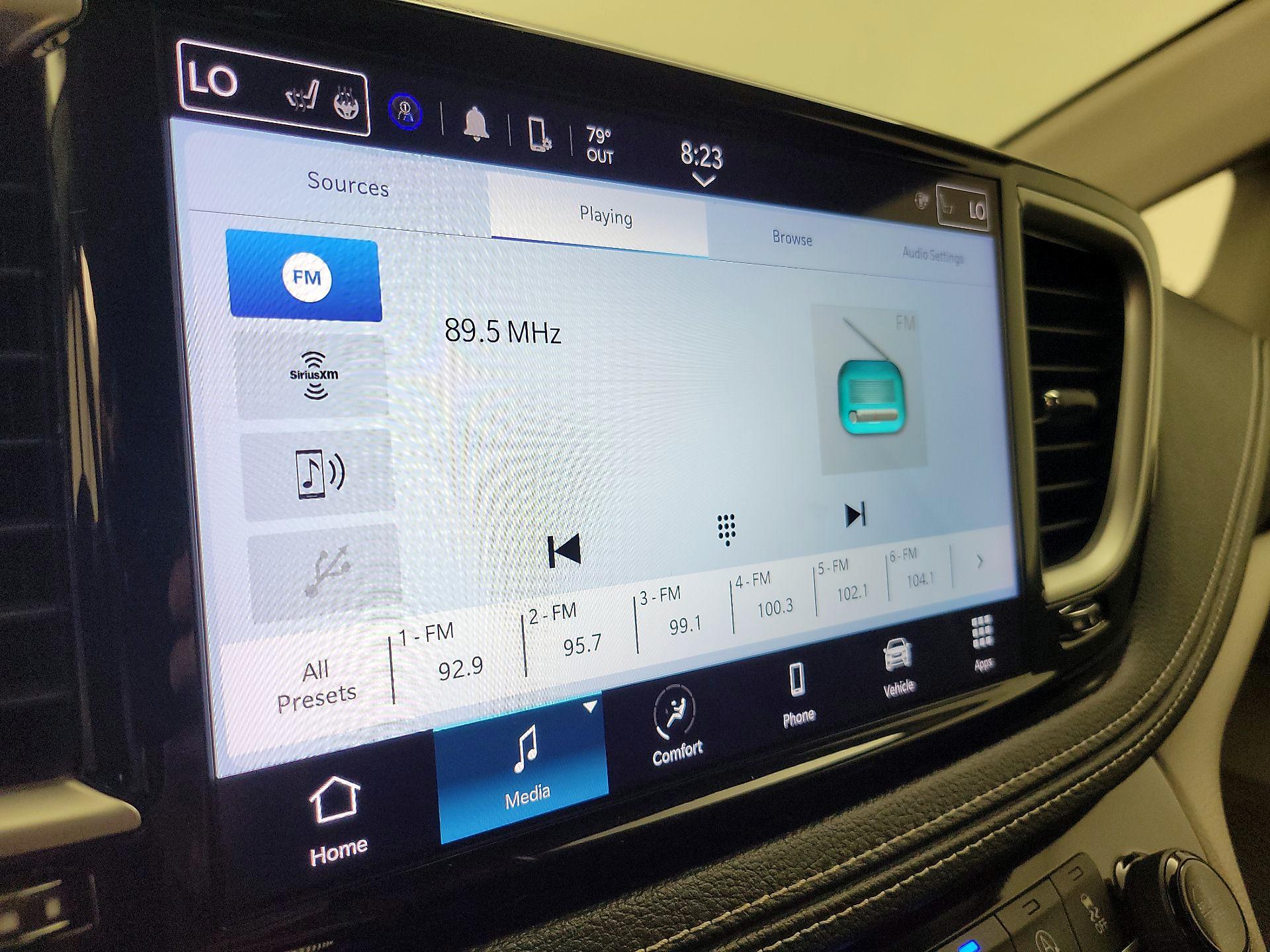 Thumbnail: 2023 Chrysler Pacifica - 15