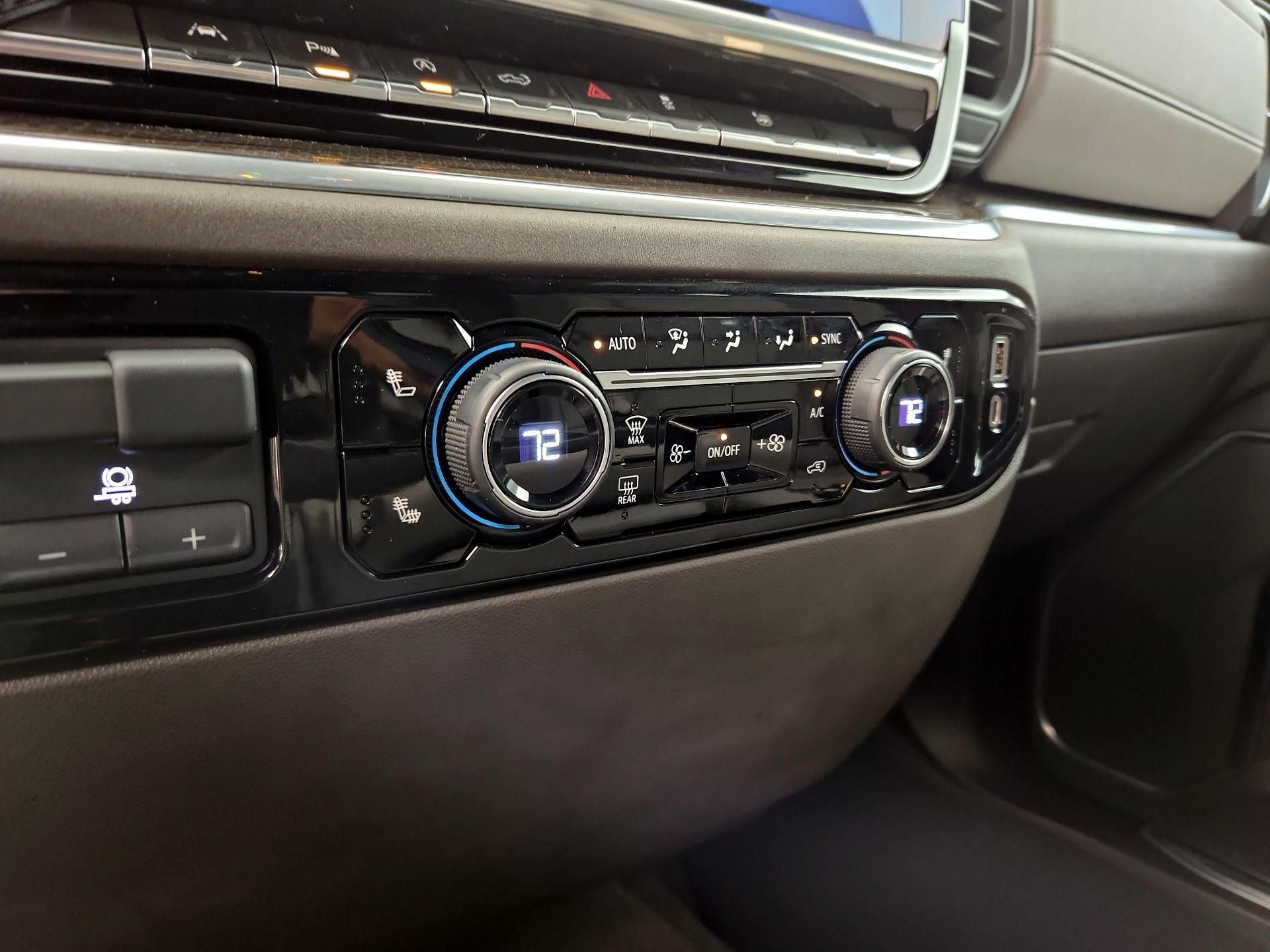 Thumbnail: 2022 Chevrolet Silverado 1500 - 17