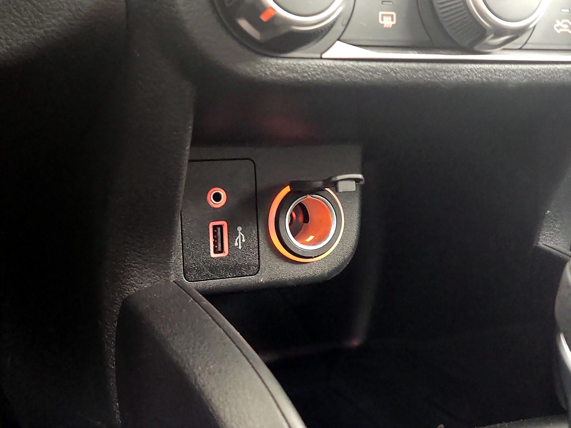 Thumbnail: 2023 Nissan Kicks - 18