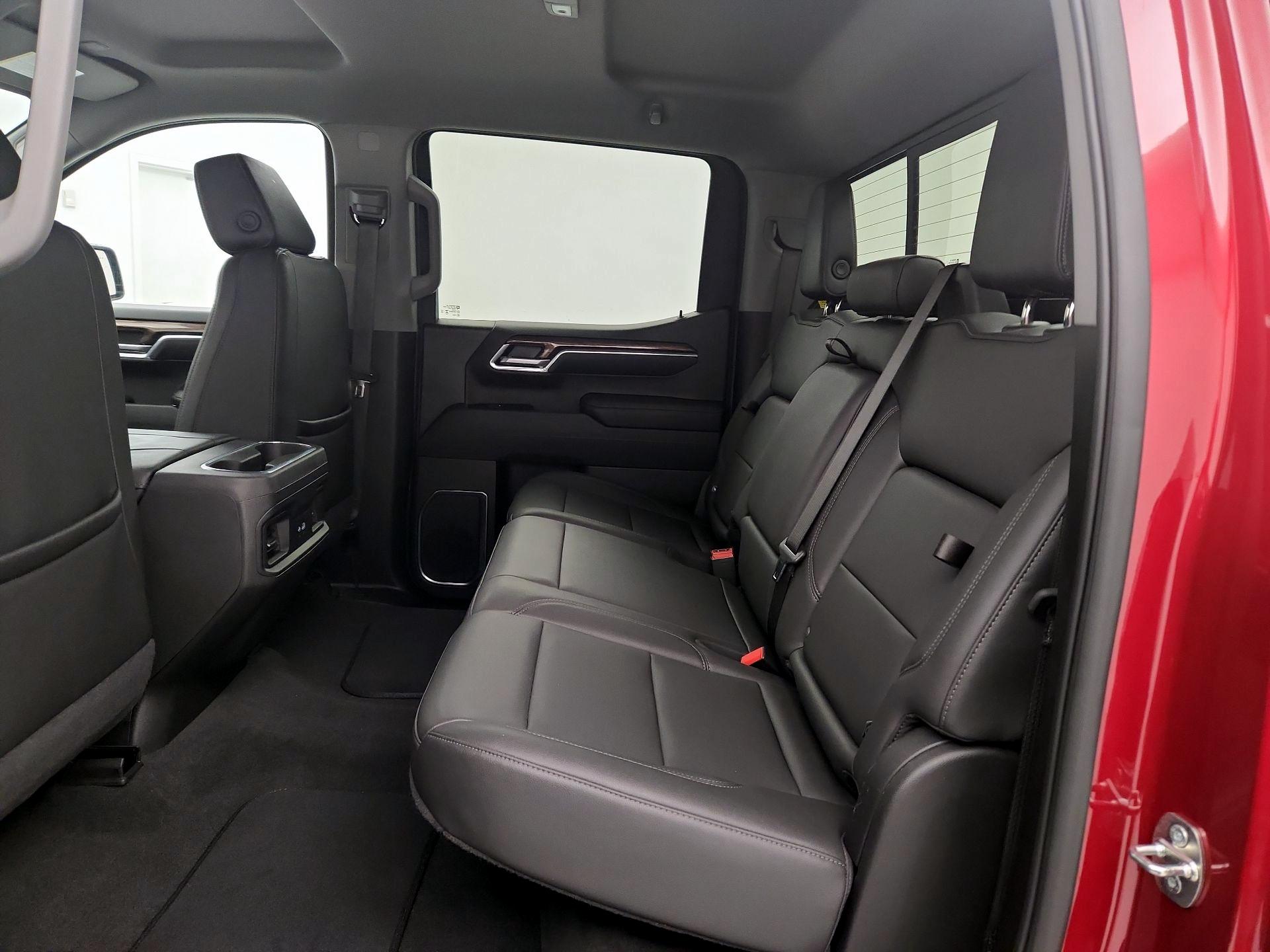 Thumbnail: 2024 Chevrolet Silverado 1500 - 20