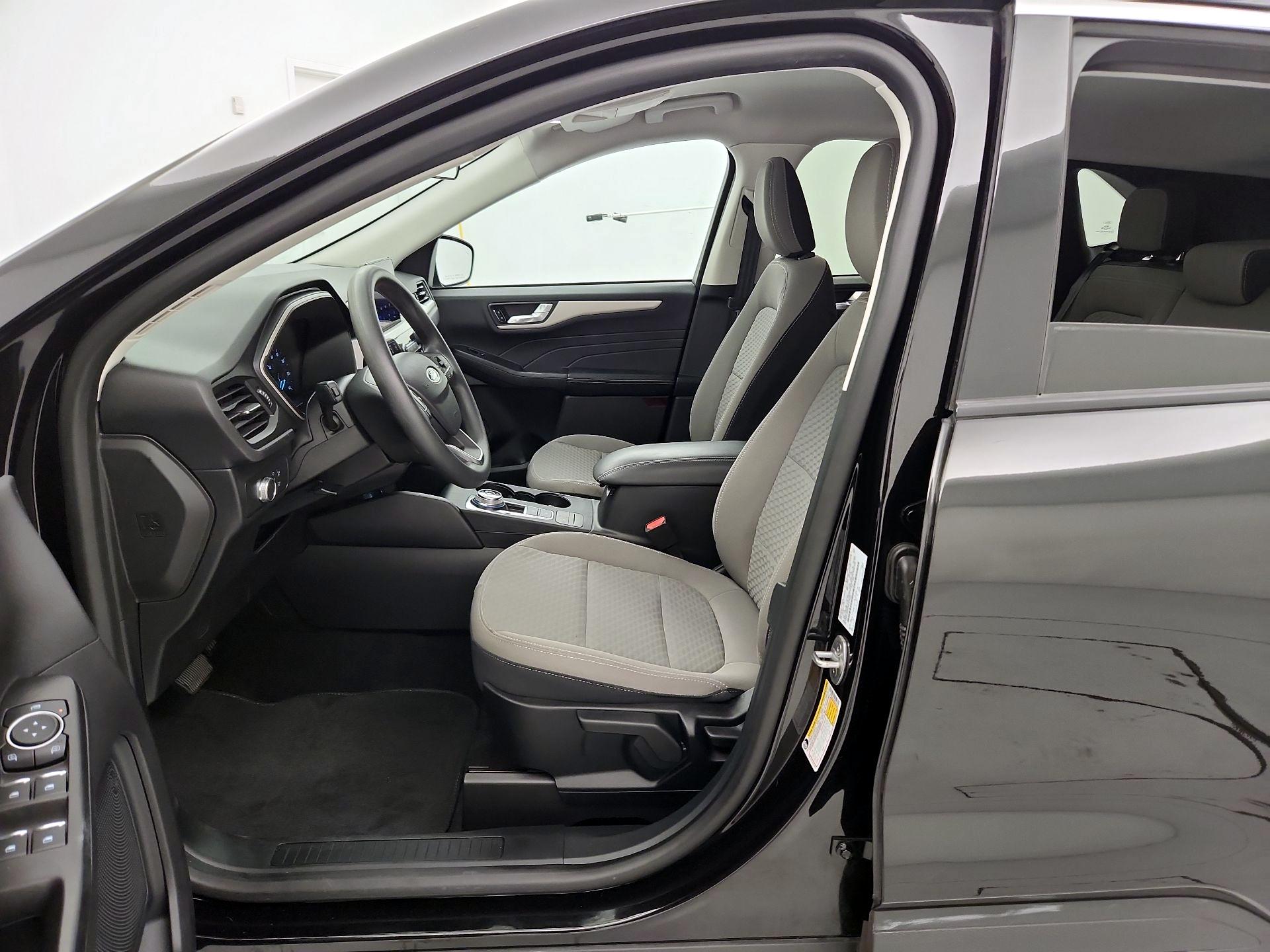 Thumbnail: 2021 Ford Escape - 11