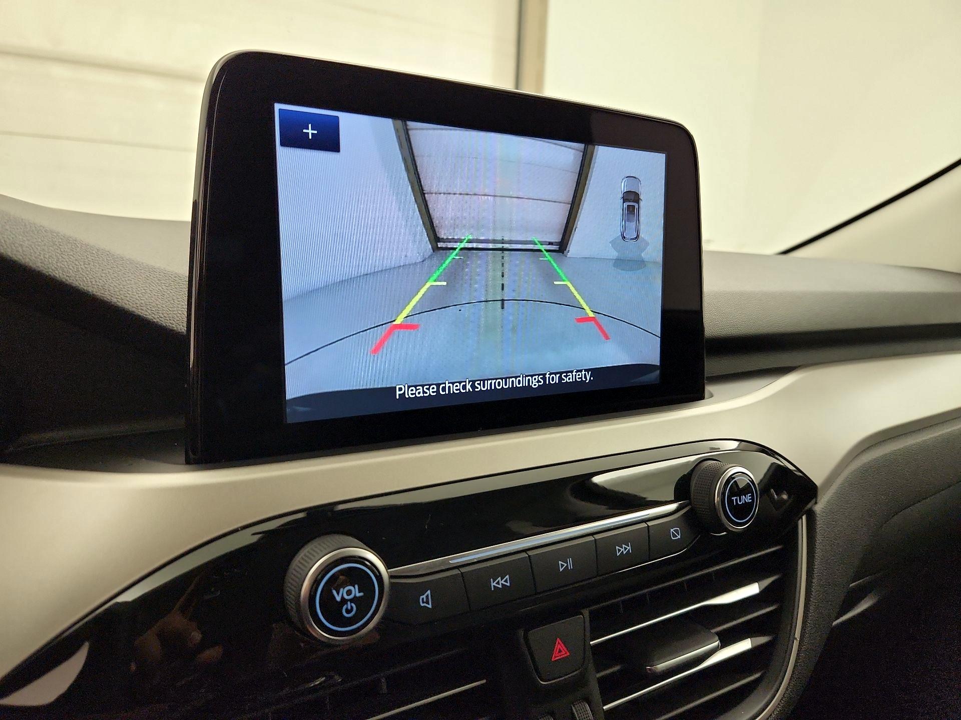 Thumbnail: 2021 Ford Escape - 14