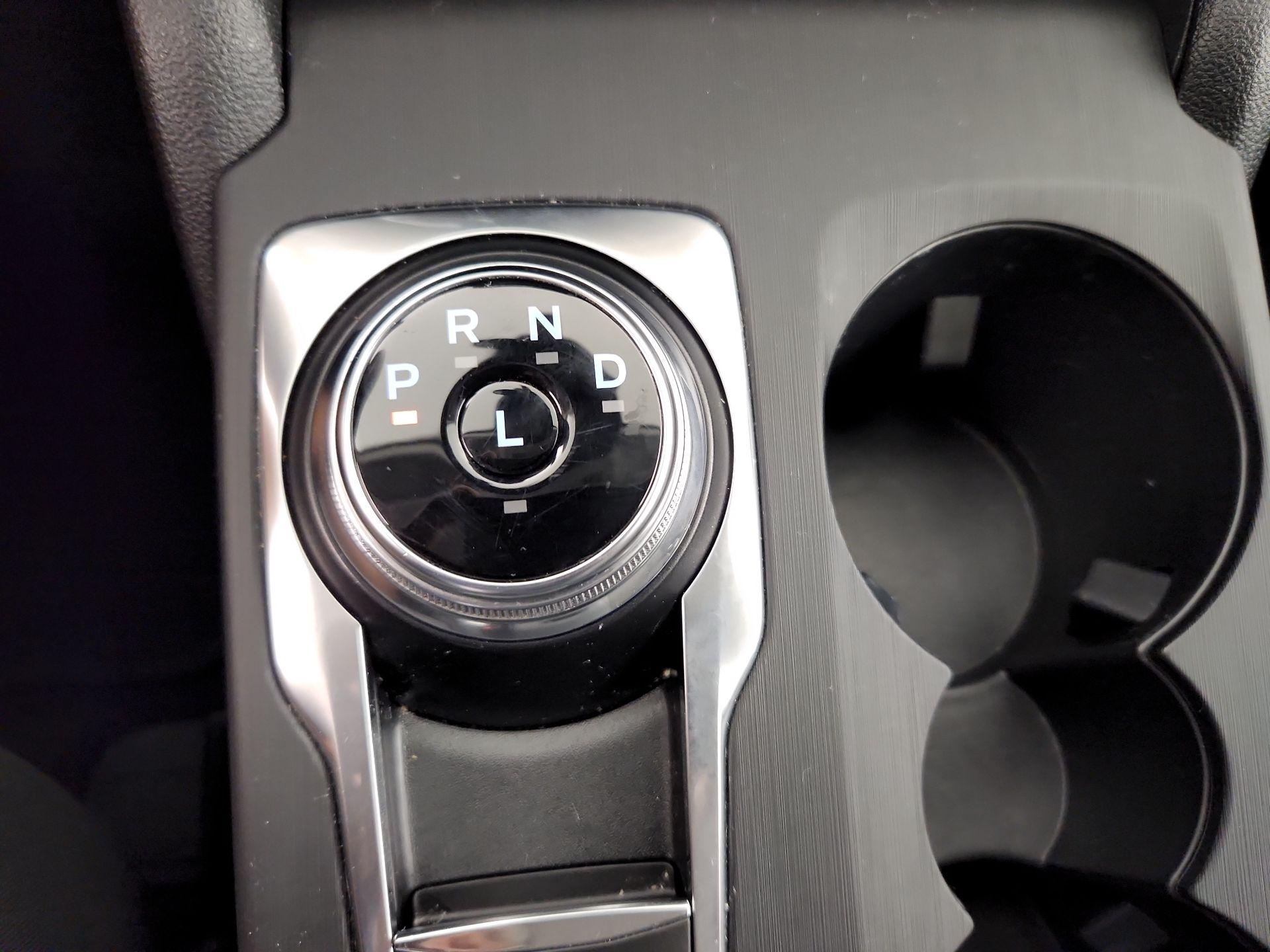 Thumbnail: 2021 Ford Escape - 17