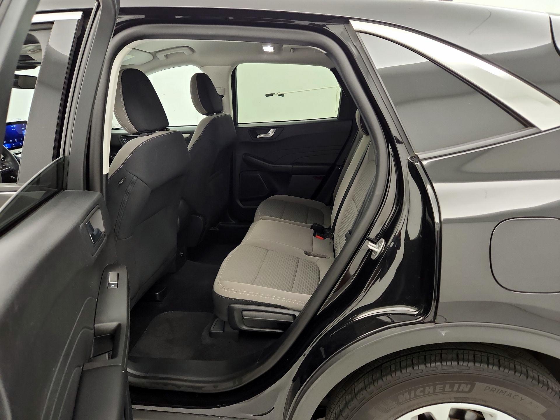 Thumbnail: 2021 Ford Escape - 19