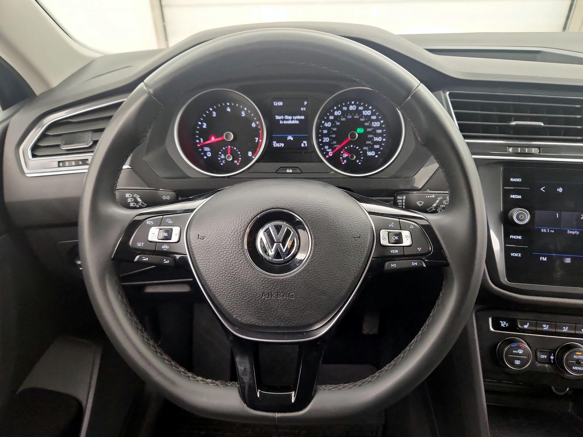 Thumbnail: 2020 Volkswagen Tiguan - 10