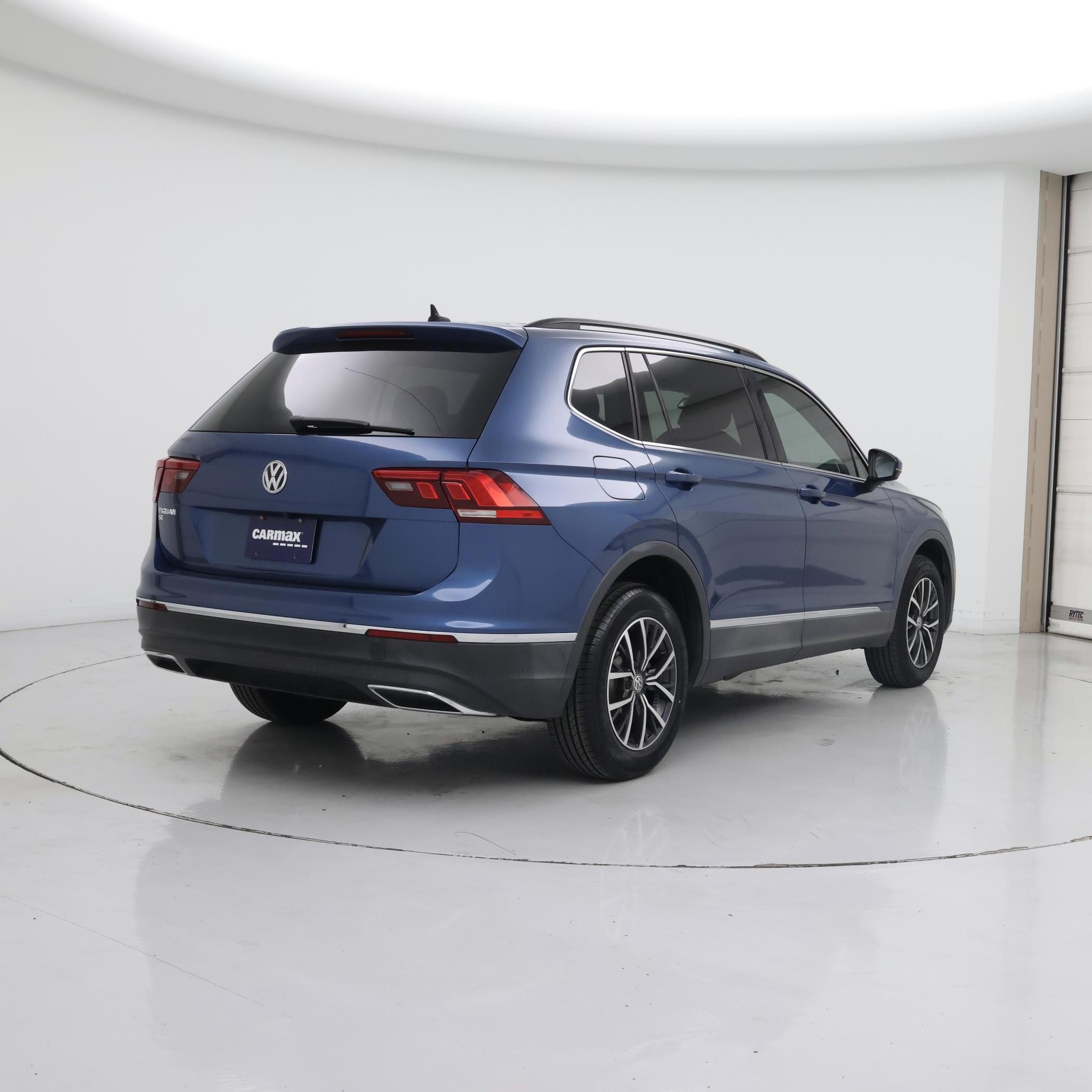 Thumbnail: 2020 Volkswagen Tiguan - 8