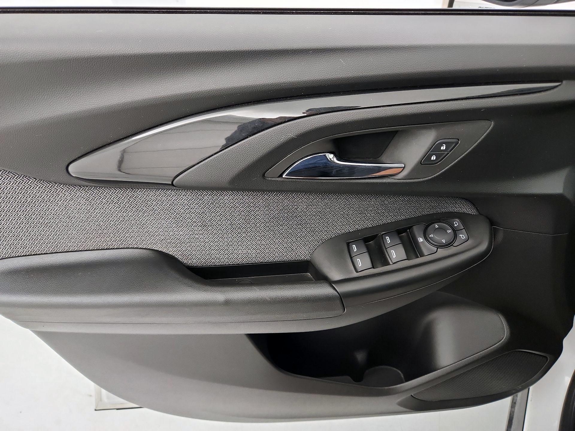 Thumbnail: 2021 Chevrolet TrailBlazer - 12