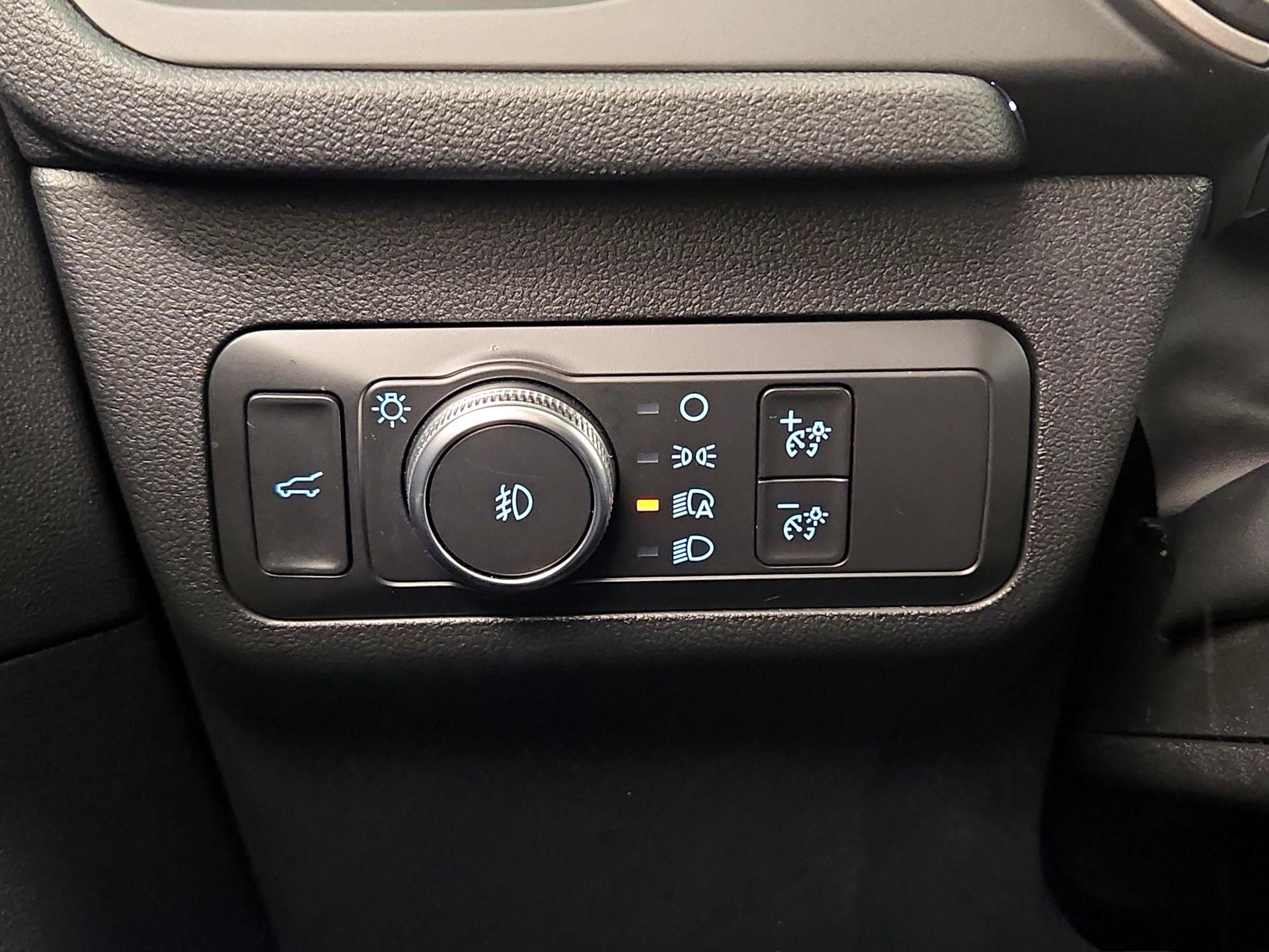 Thumbnail: 2020 Ford Escape - 13