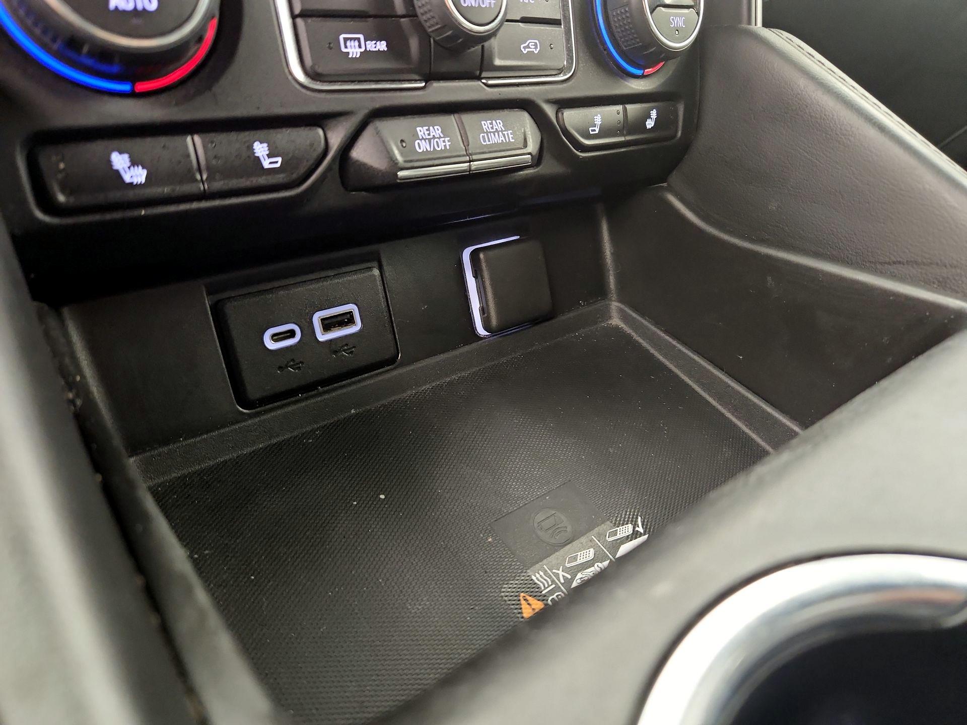 Thumbnail: 2021 Chevrolet Suburban - 18