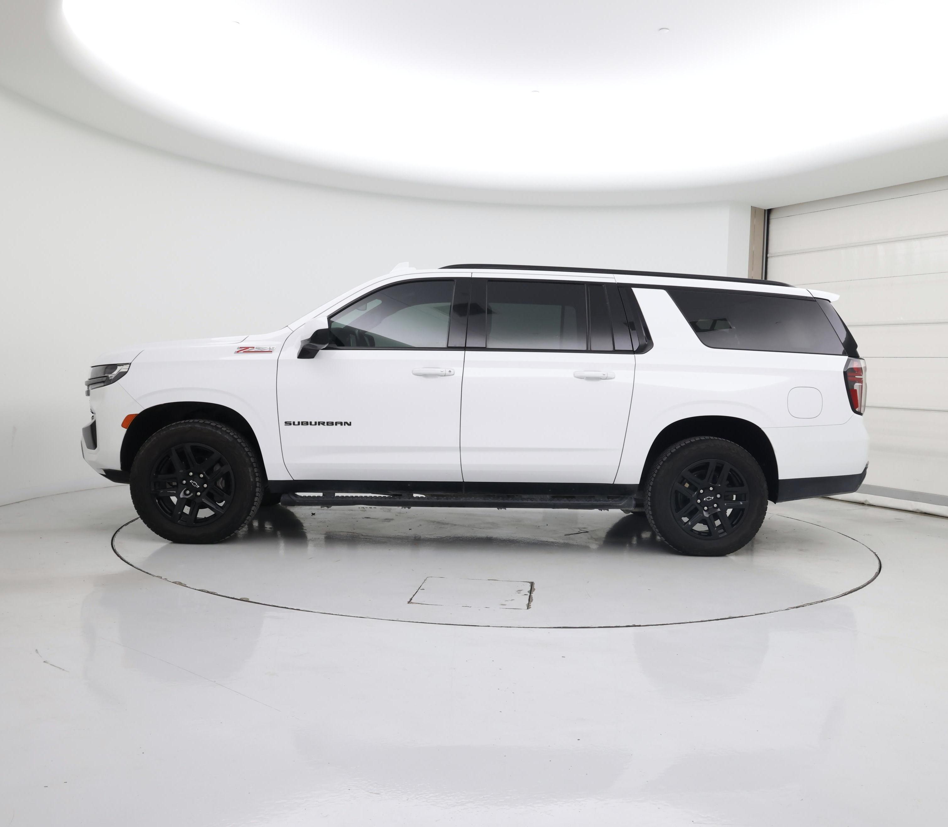 Thumbnail: 2021 Chevrolet Suburban - 3