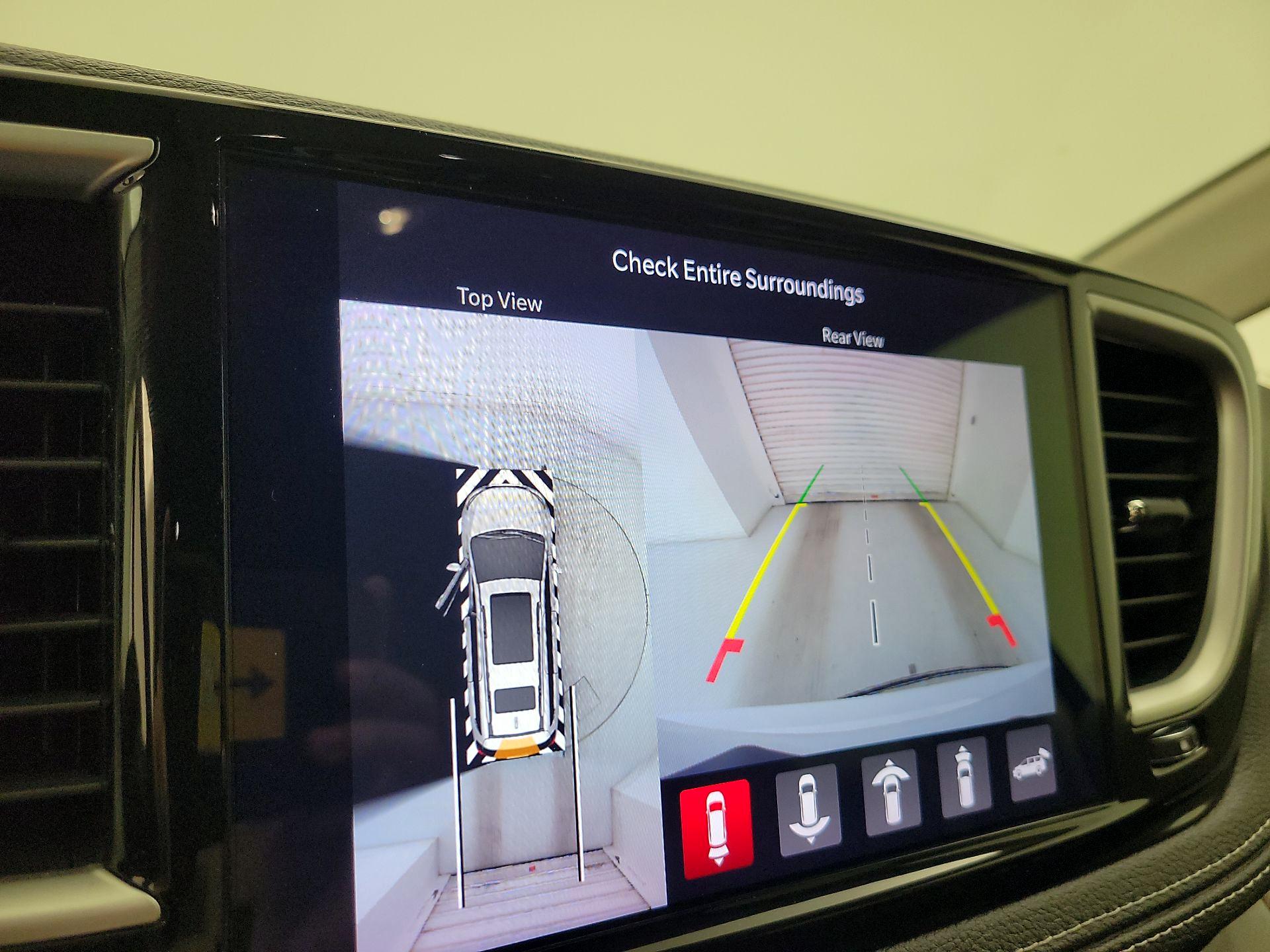 Thumbnail: 2023 Chrysler Pacifica - 14